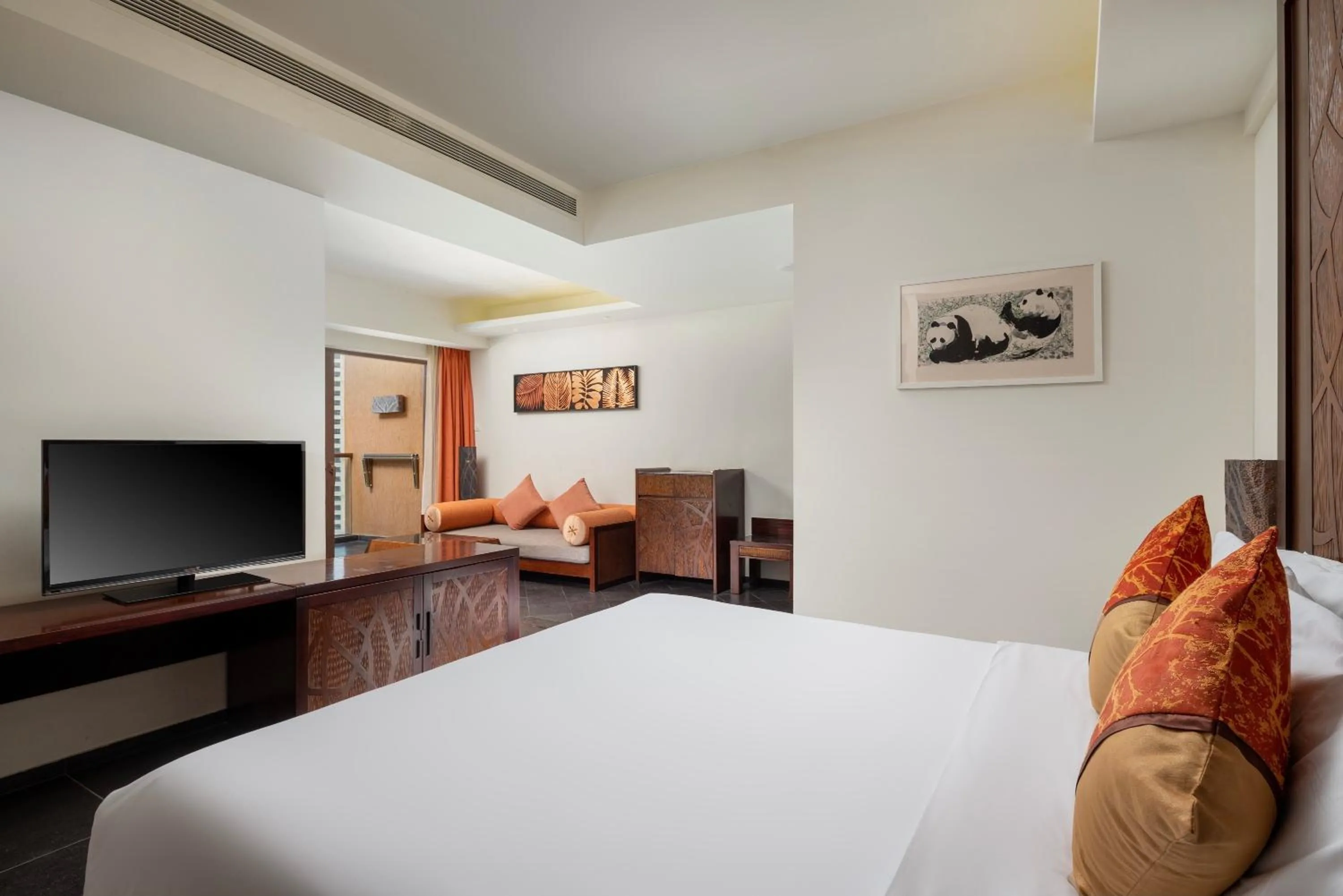 Photo of the whole room, Bed in Mangrove Tree Resort World Sanya Bay-Kapok