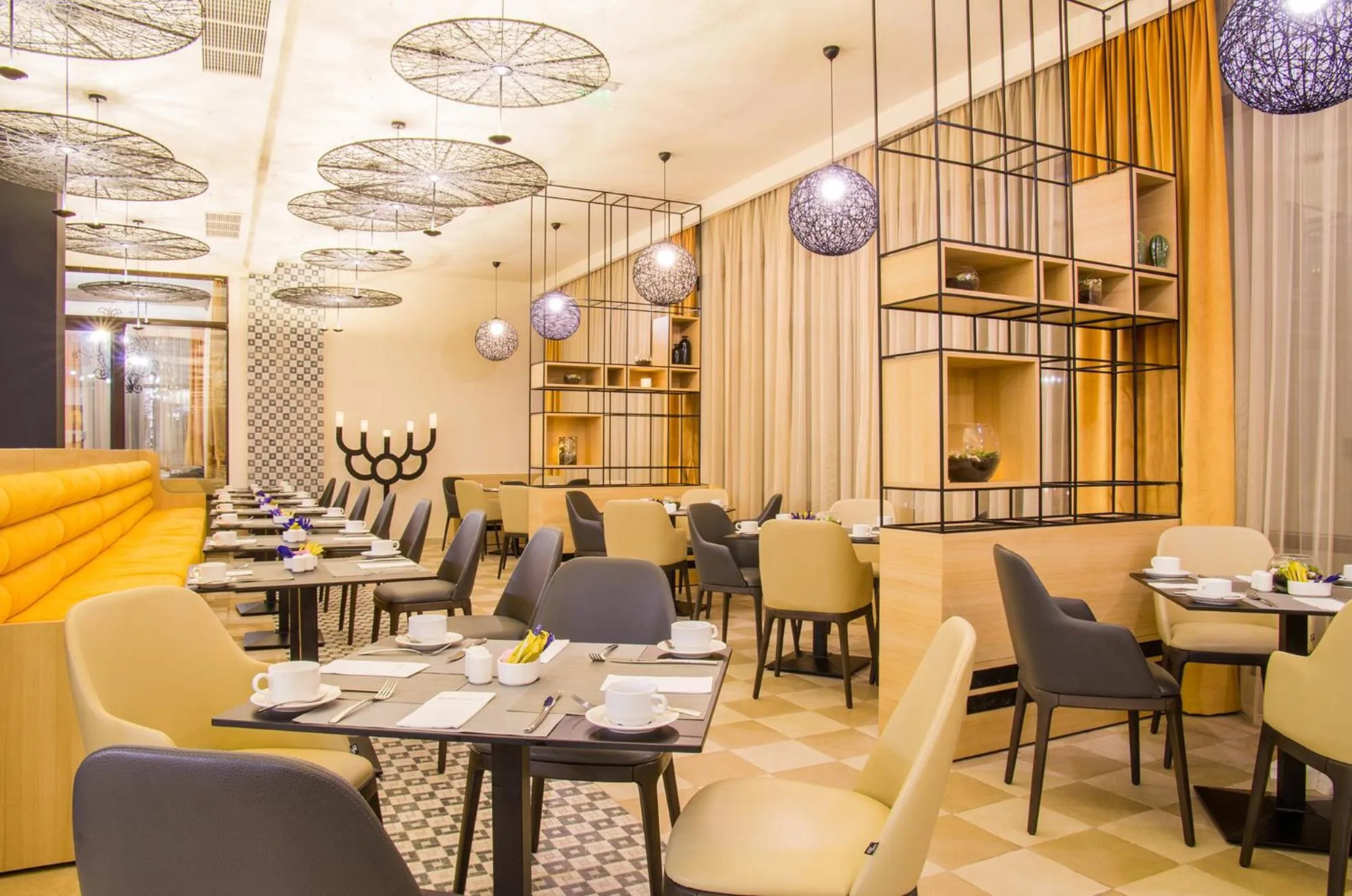 Restaurant/Places to Eat in Barcelo Royal Beach Hotel