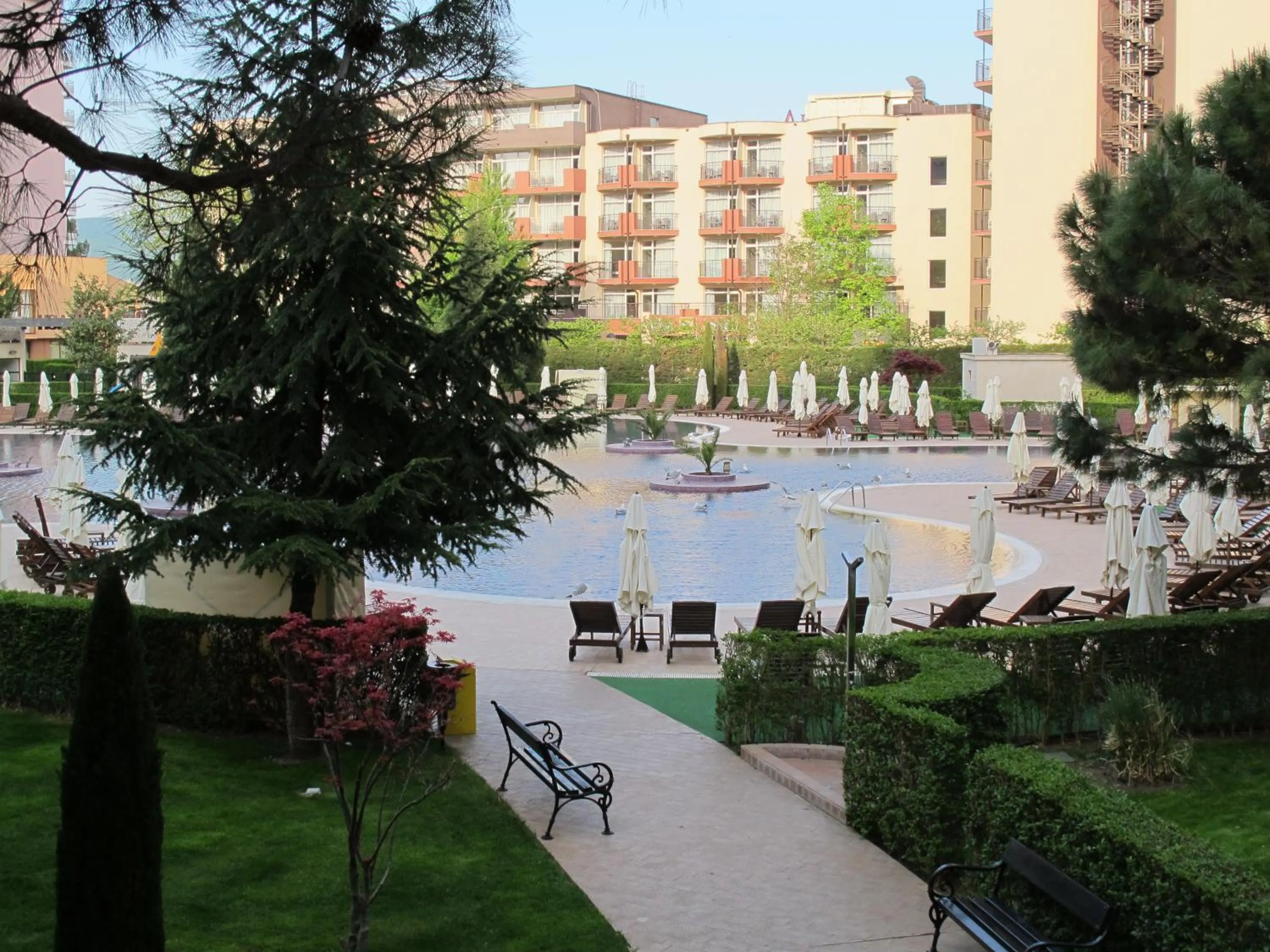 Garden, Property Building in Barcelo Royal Beach Hotel