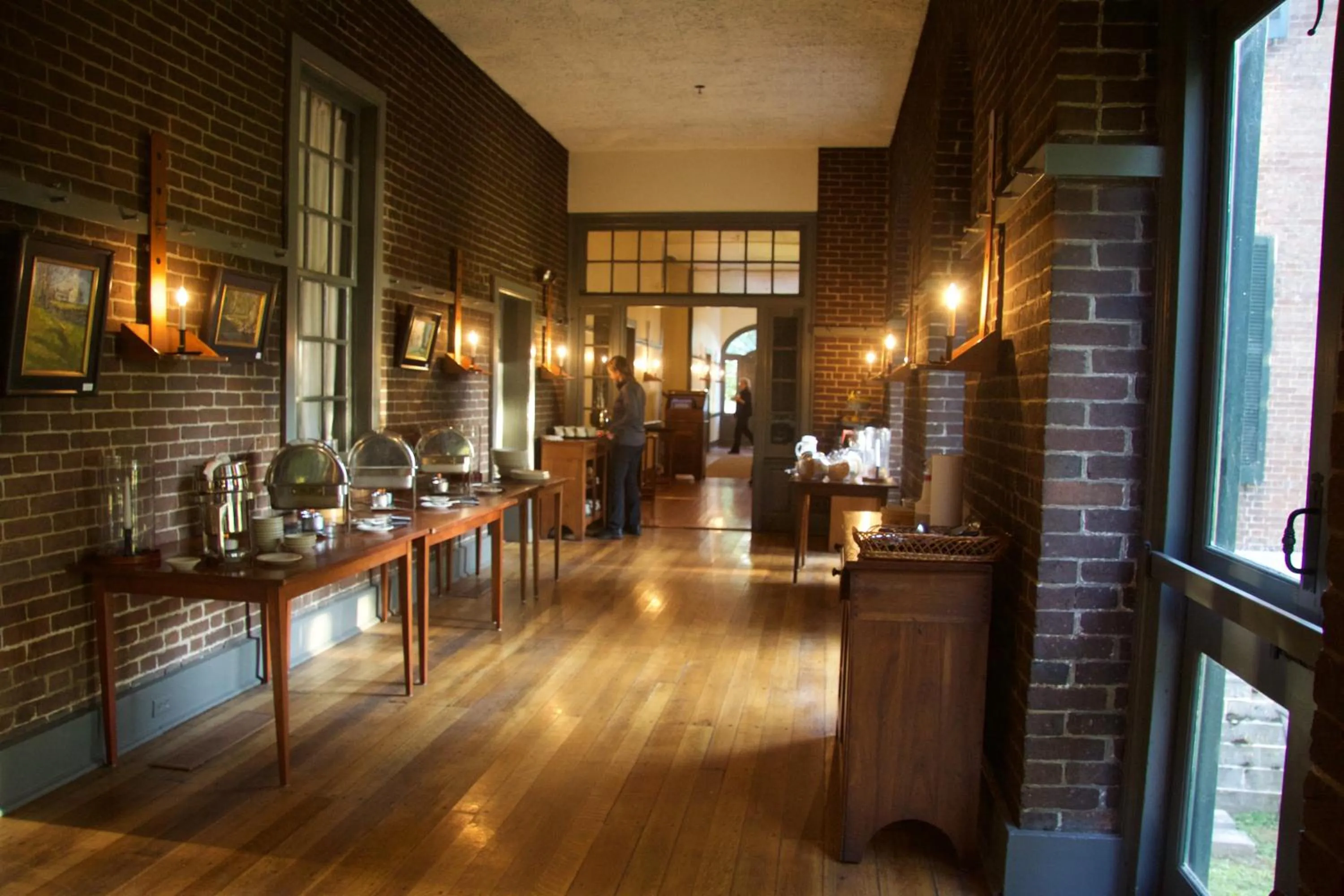 Breakfast in Shaker Village of Pleasant Hill