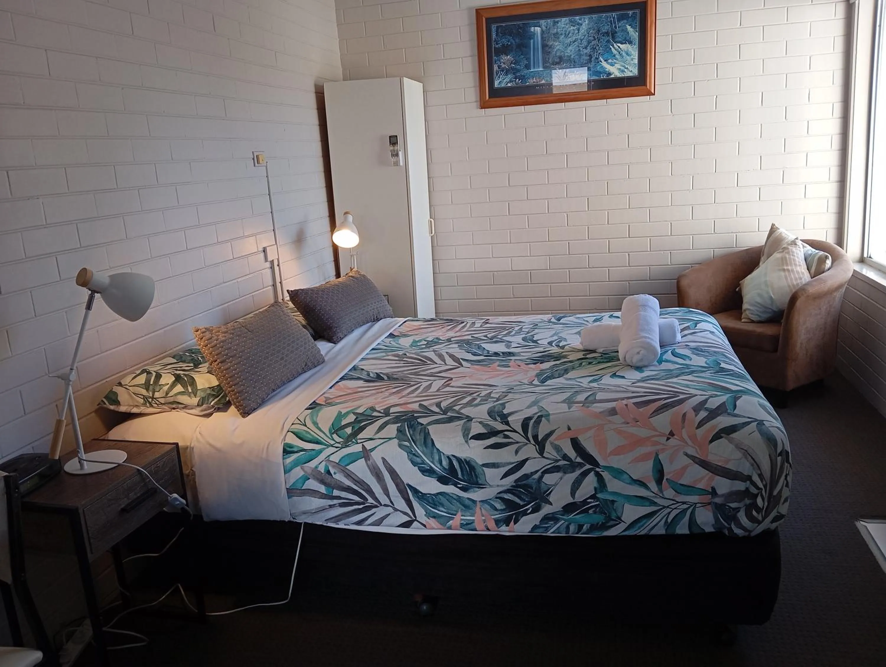 Bedroom, Bed in Bairnsdale Town Central Motel