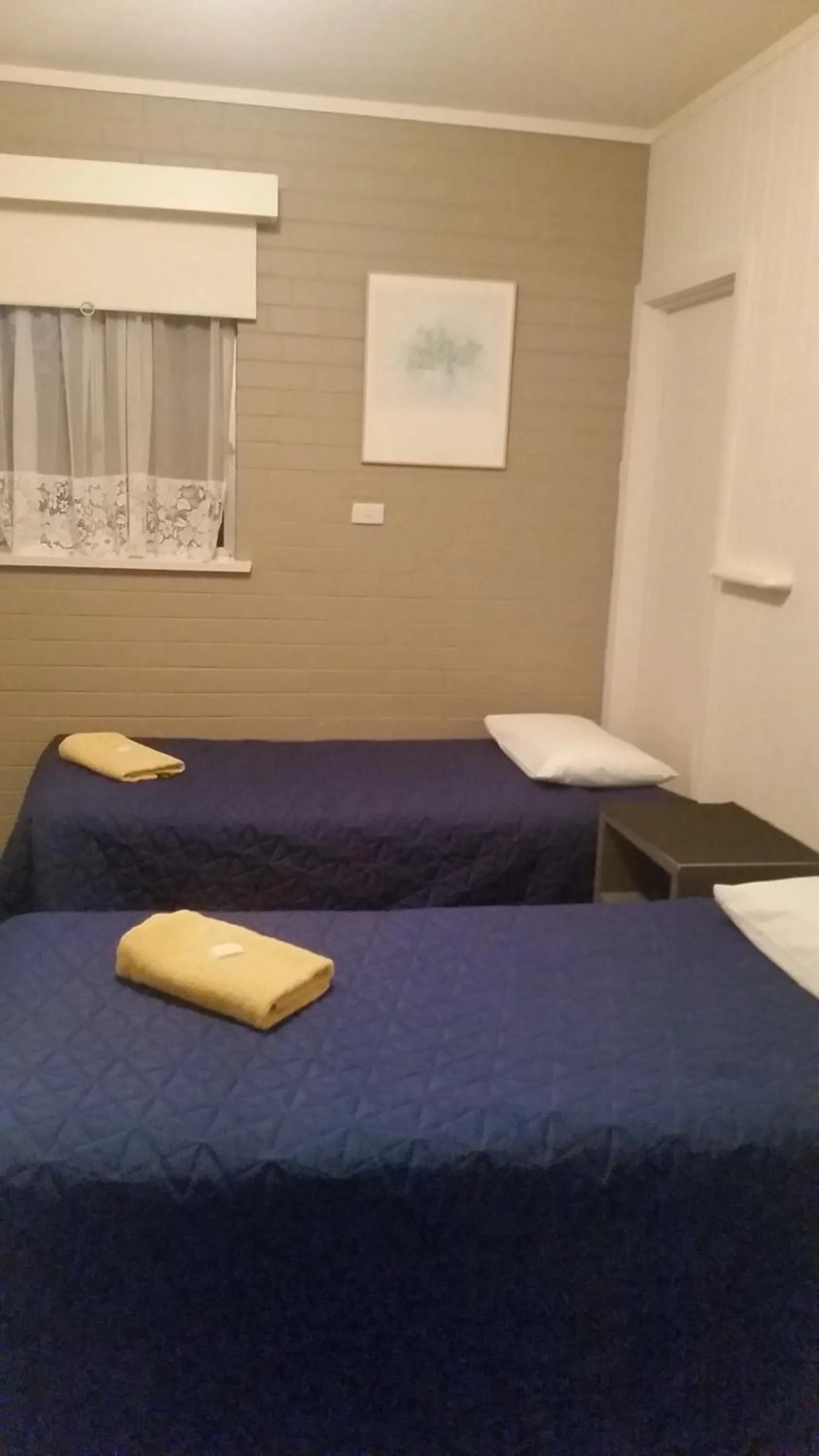 Bed in Bairnsdale Town Central Motel
