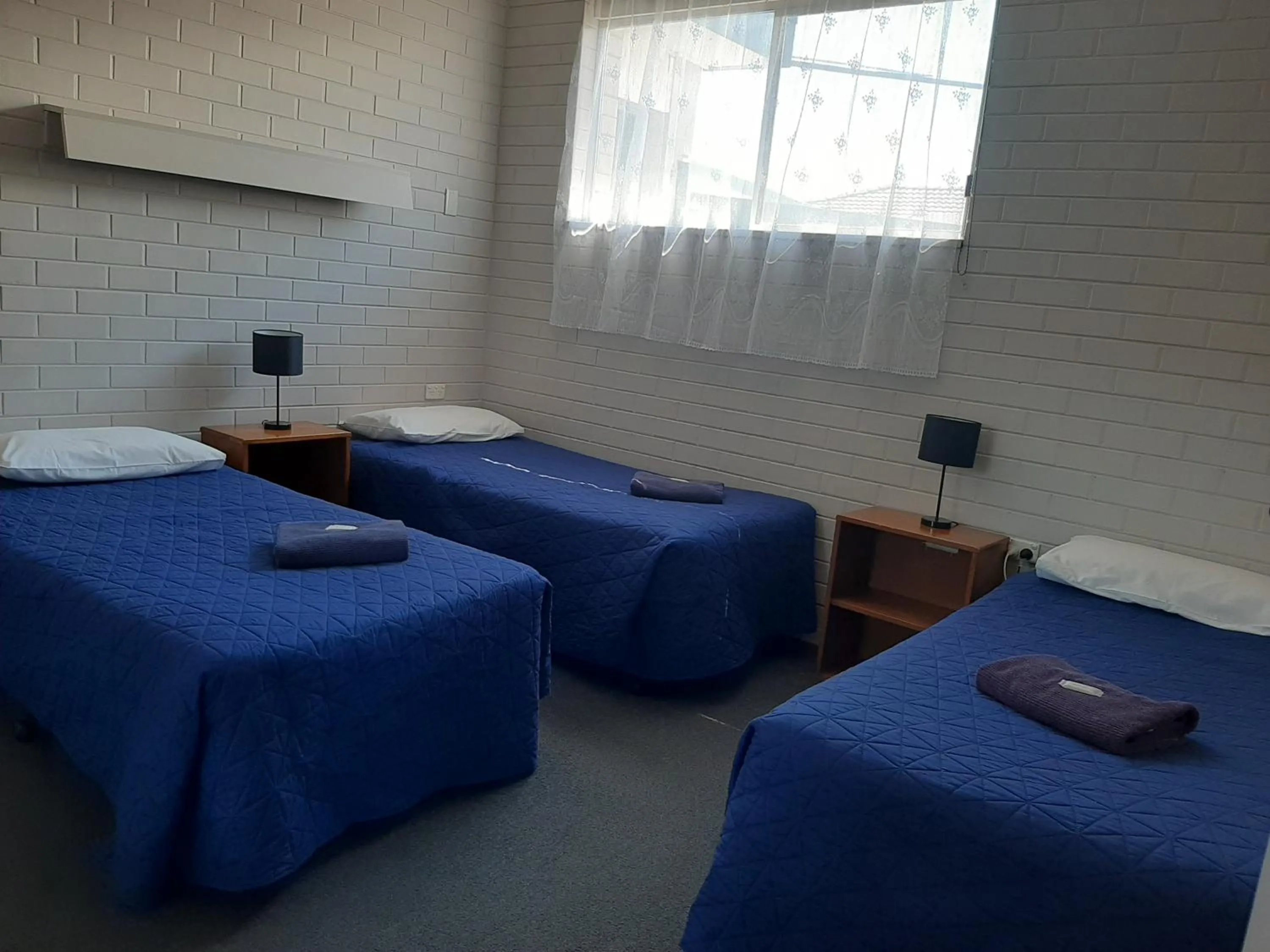Bed in Bairnsdale Town Central Motel