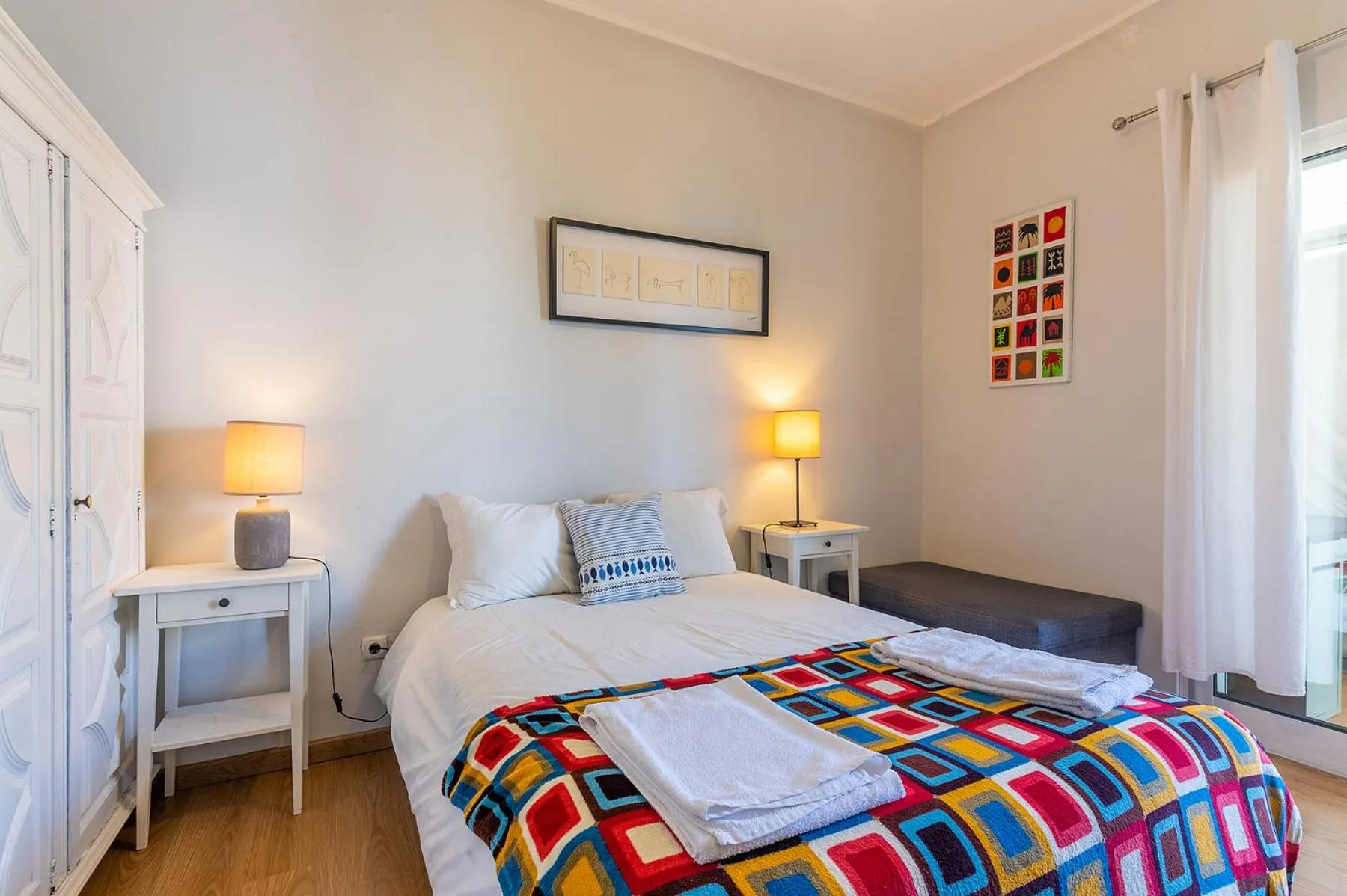 Bed in Paço de Arcos Apartment