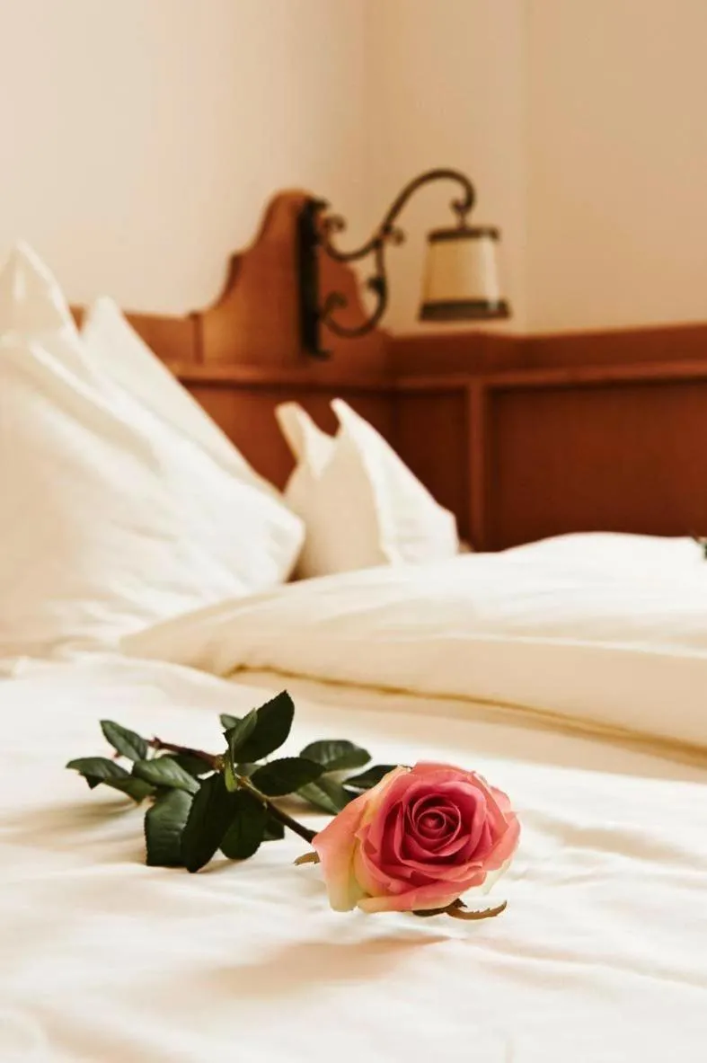 Photo of the whole room, Bed in Hotel Lindner