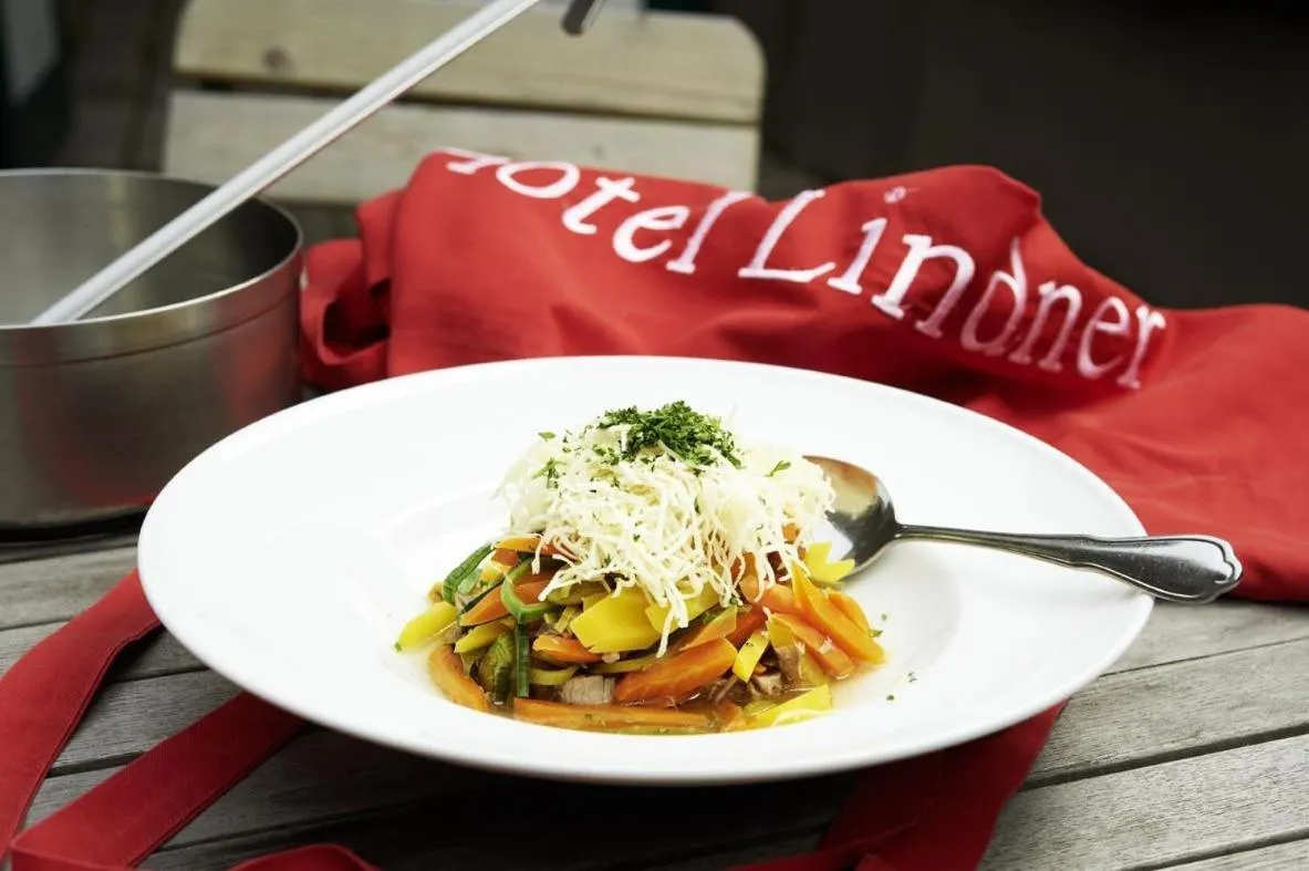 Food and drinks in Hotel Lindner