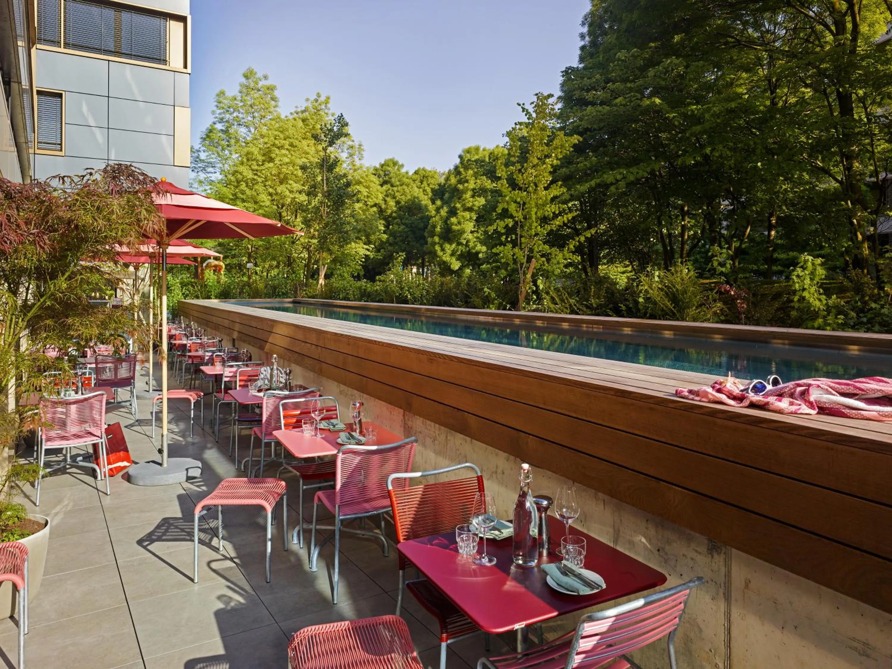 Swimming pool in 25hours Hotel Zürich West