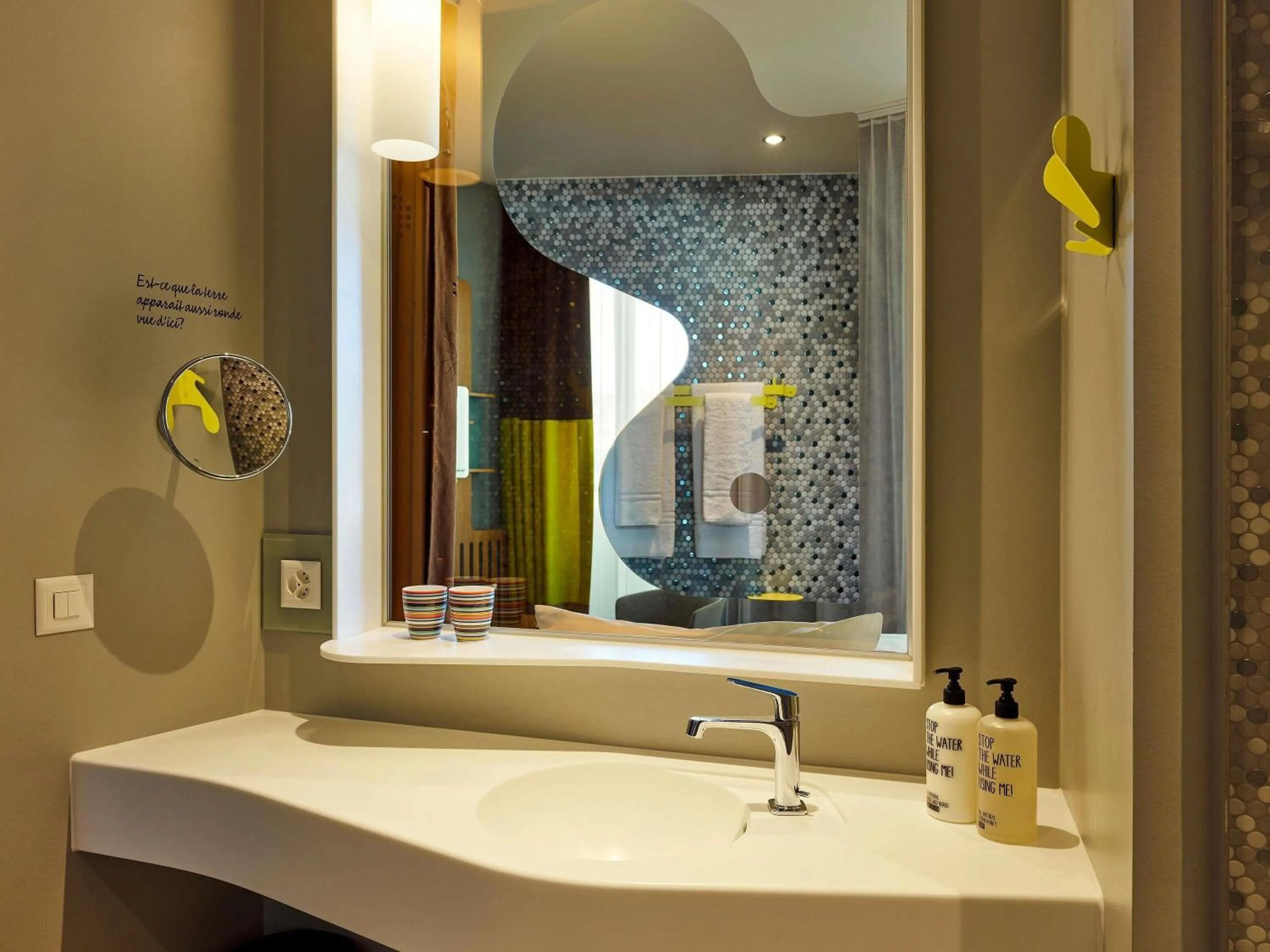 Bedroom in 25hours Hotel Zürich West