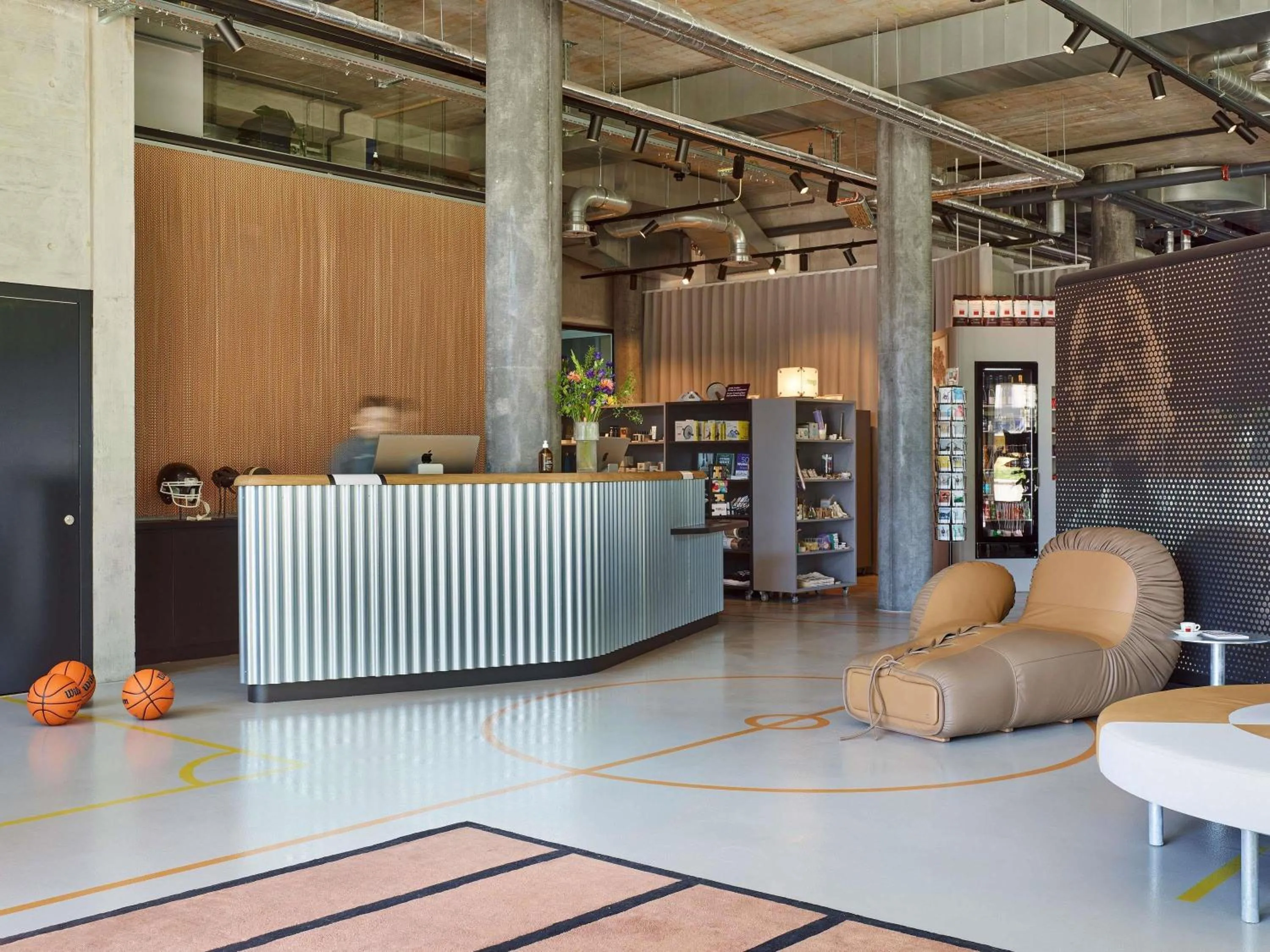 Lobby or reception in 25hours Hotel Zürich West