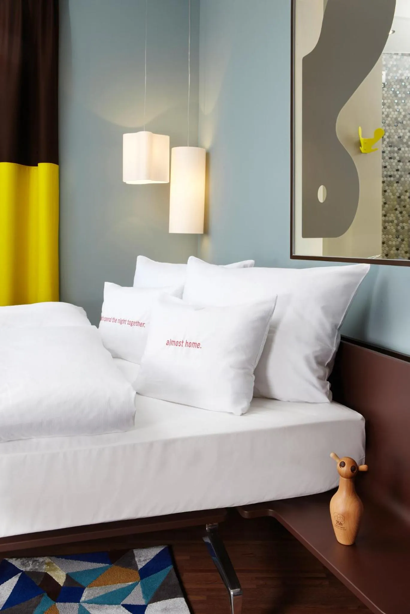 Photo of the whole room, Bed in 25hours Hotel Zürich West