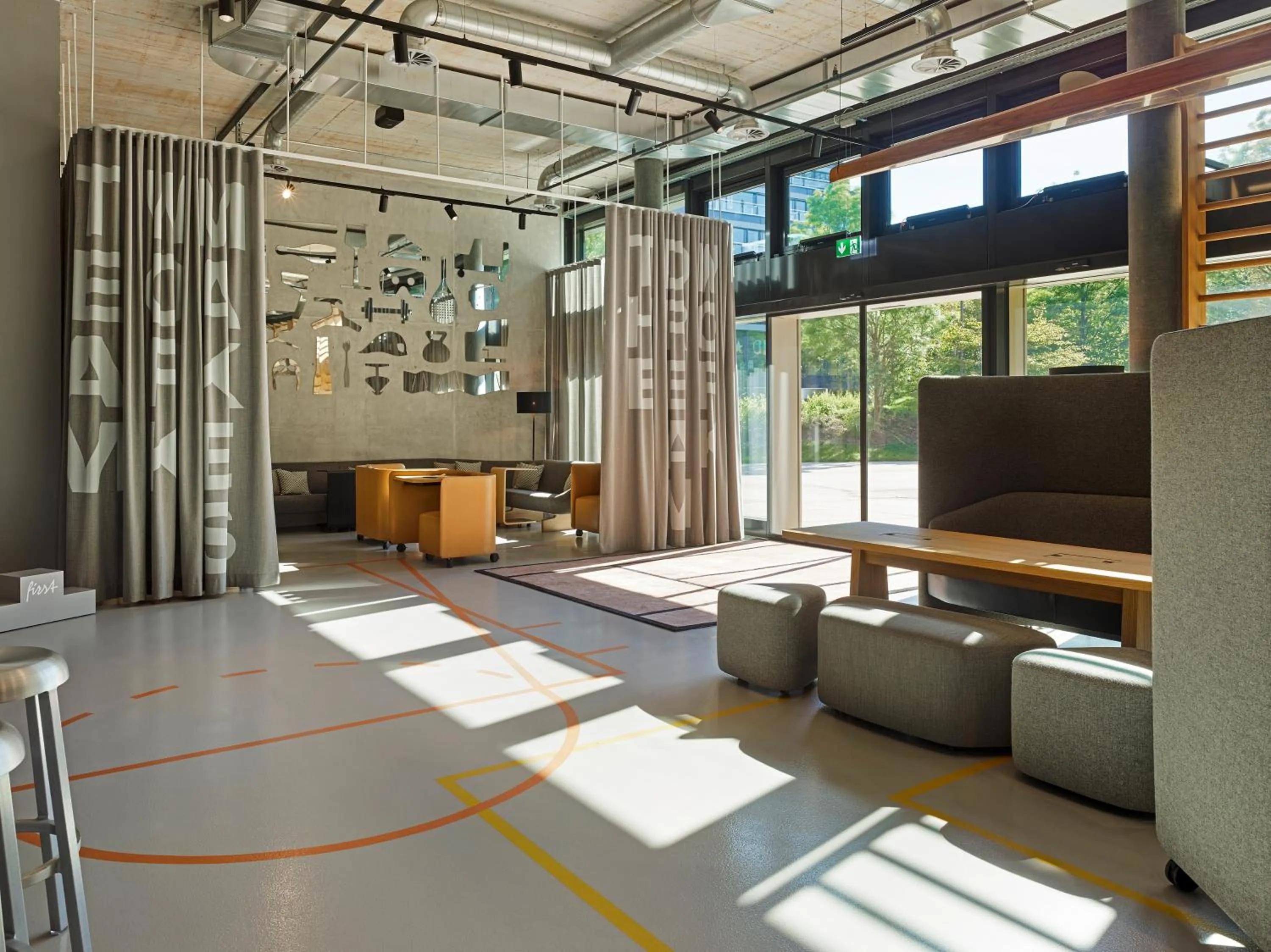 Lobby or reception in 25hours Hotel Zürich West