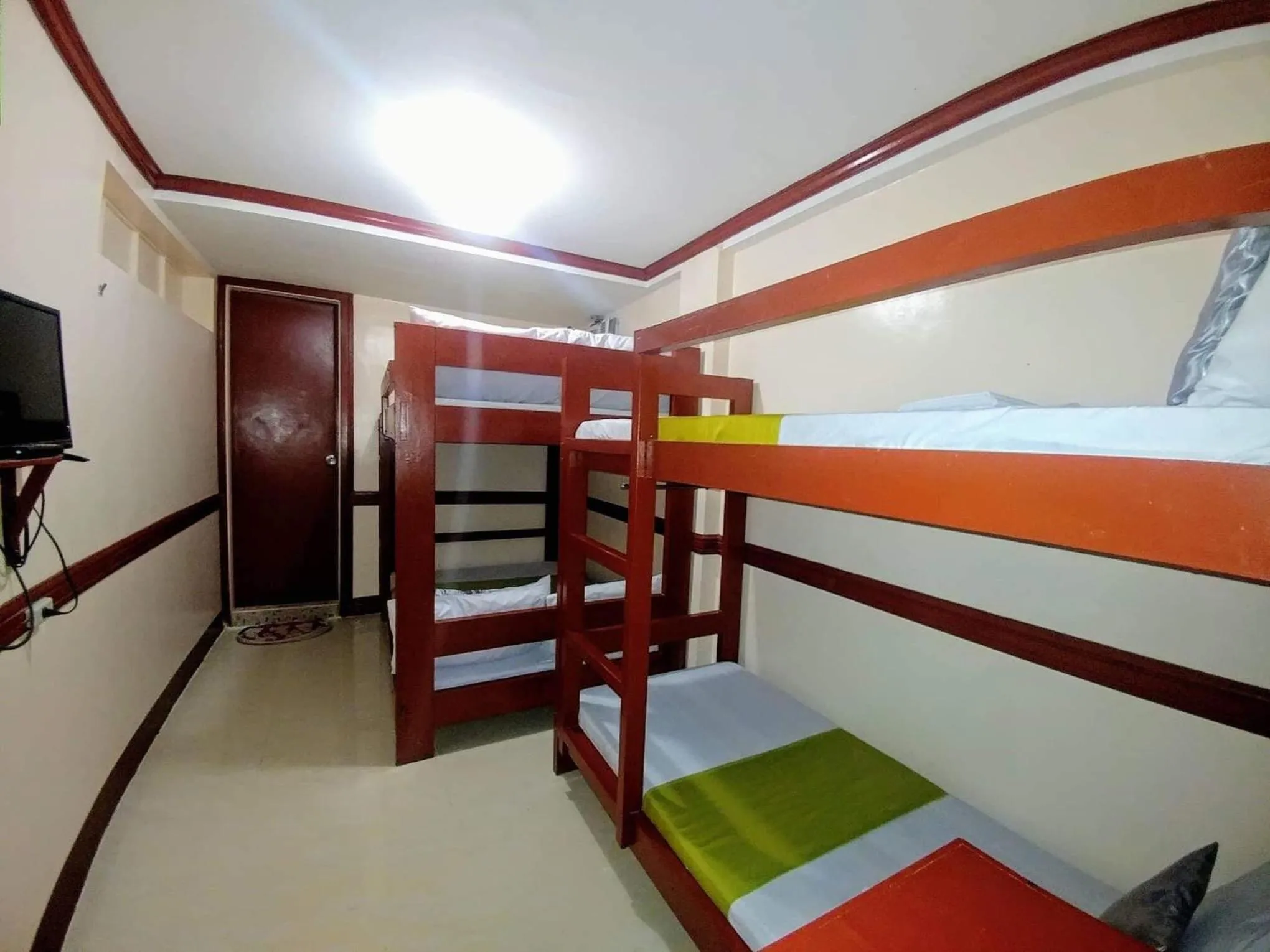 bunk bed, Bed in Wendy's Apartelle