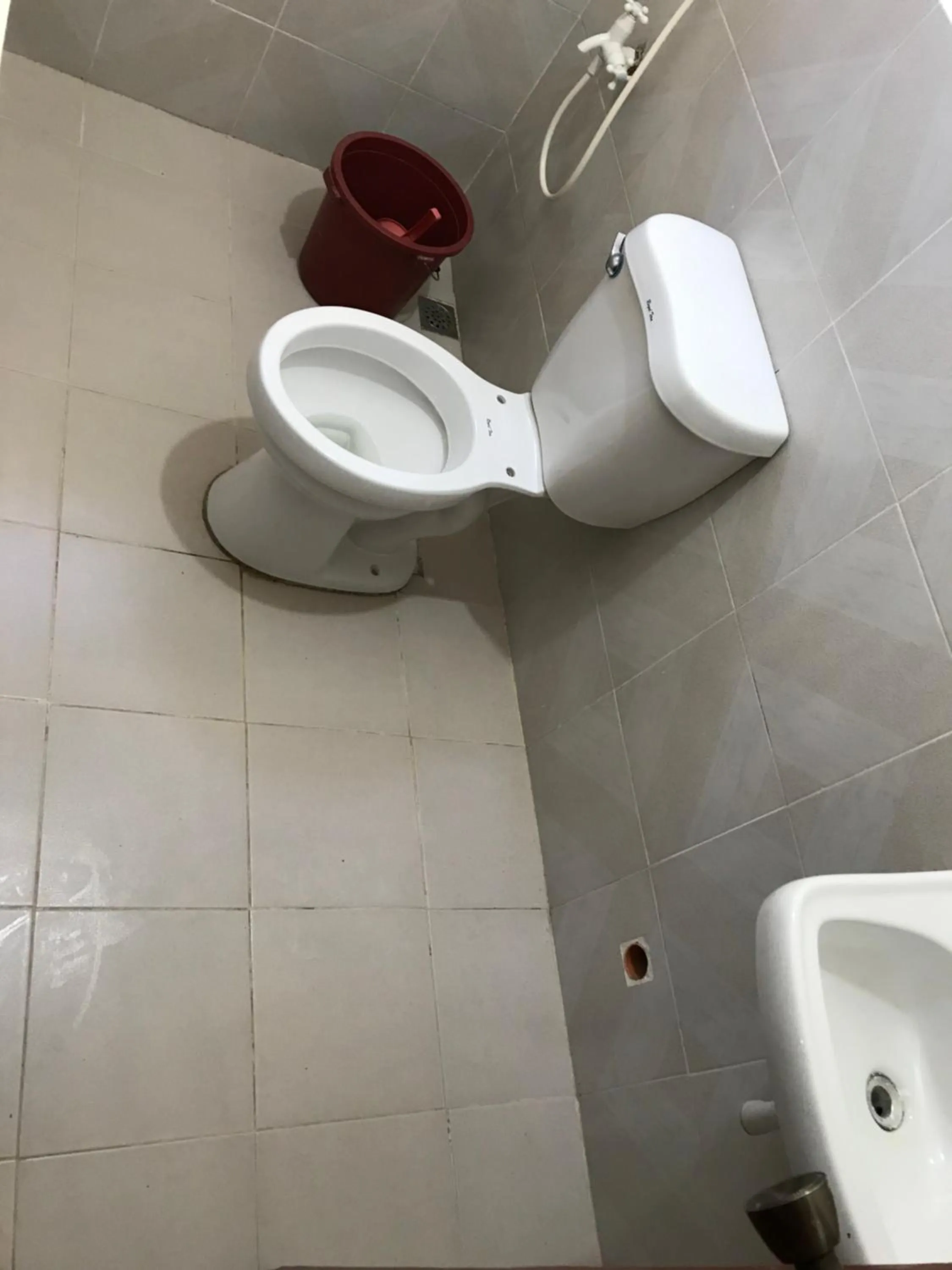 Shower in Wendy's Apartelle