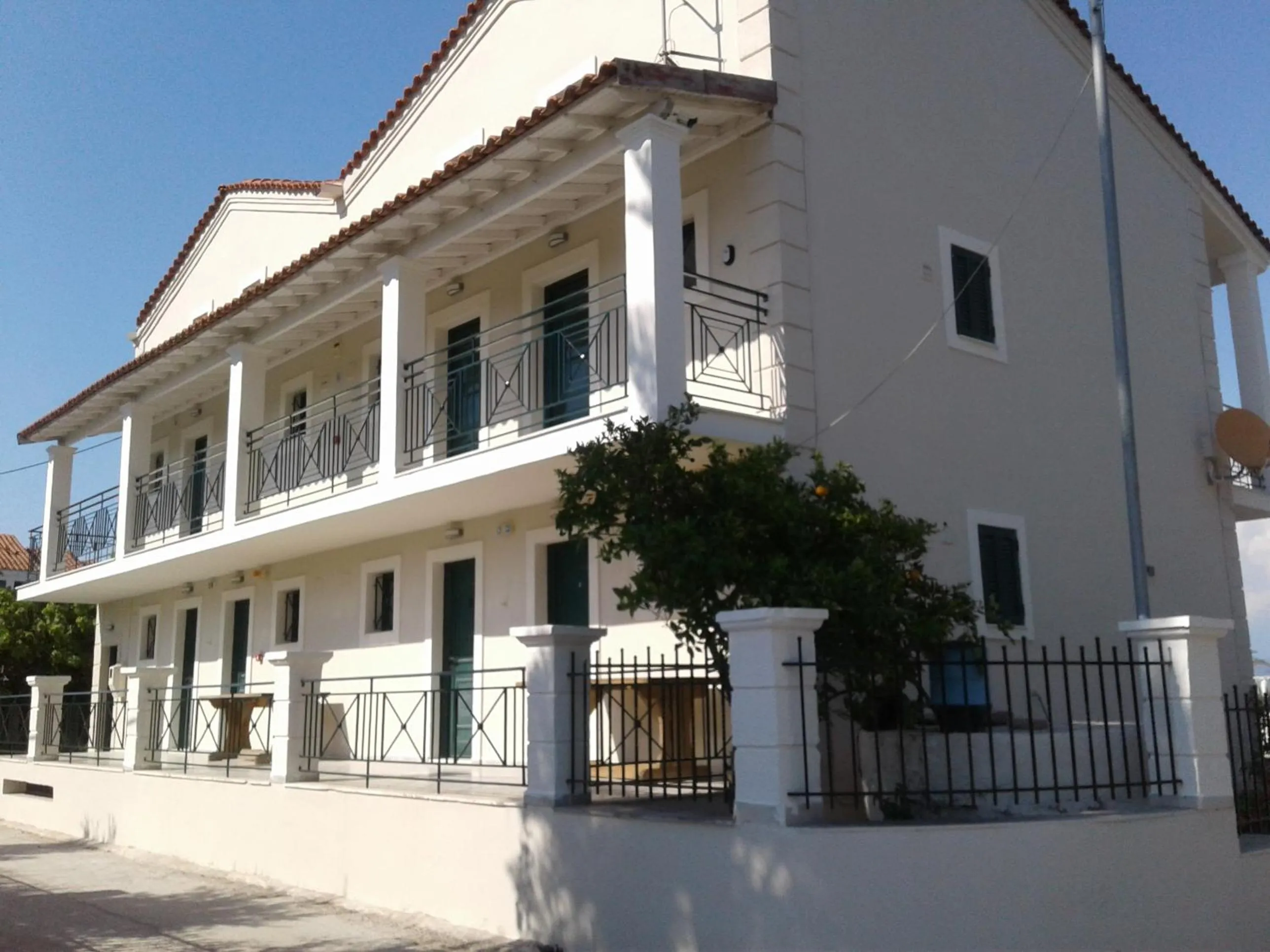 UMBRELLA BEACH APARTMENTs