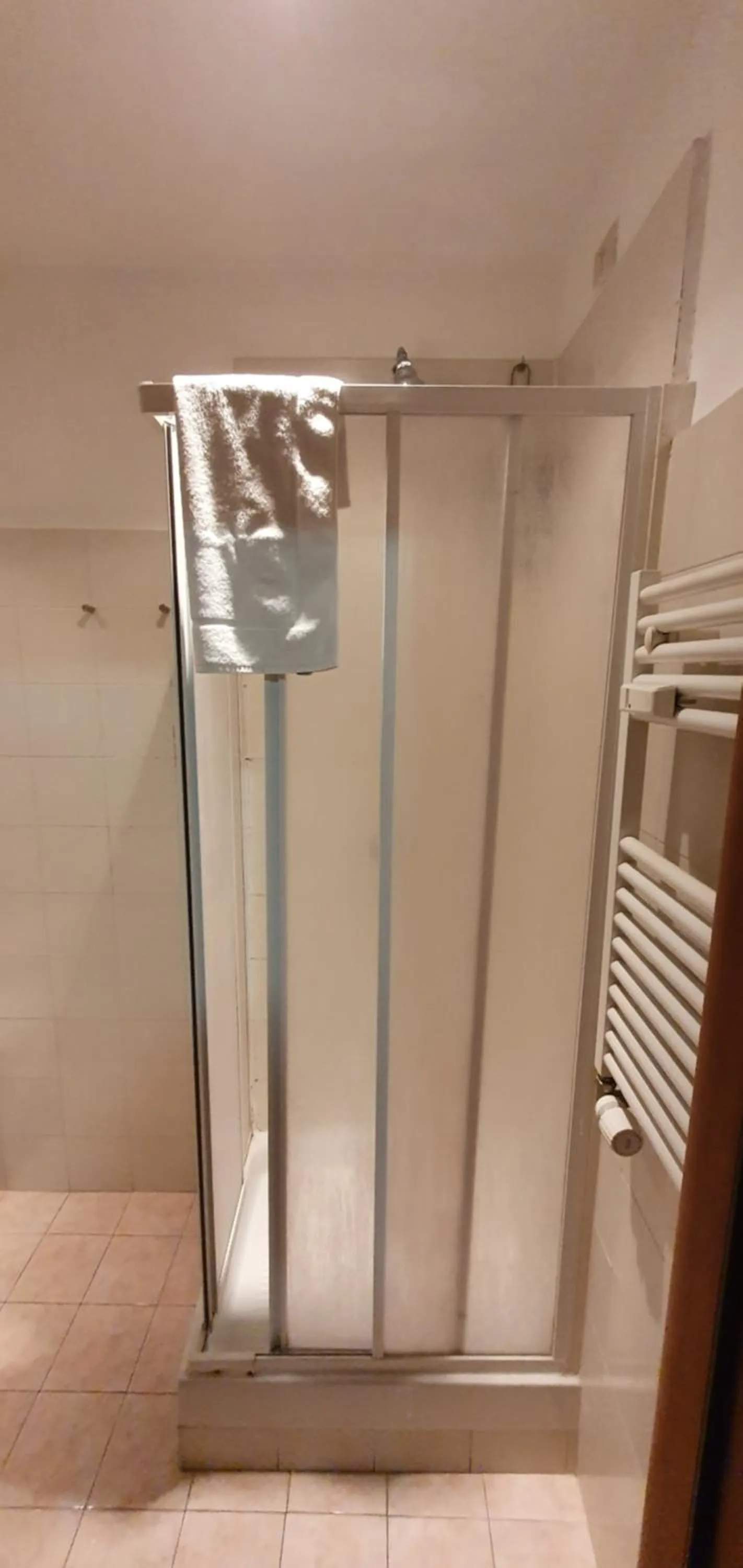 Bathroom in Gialel Guesthouse