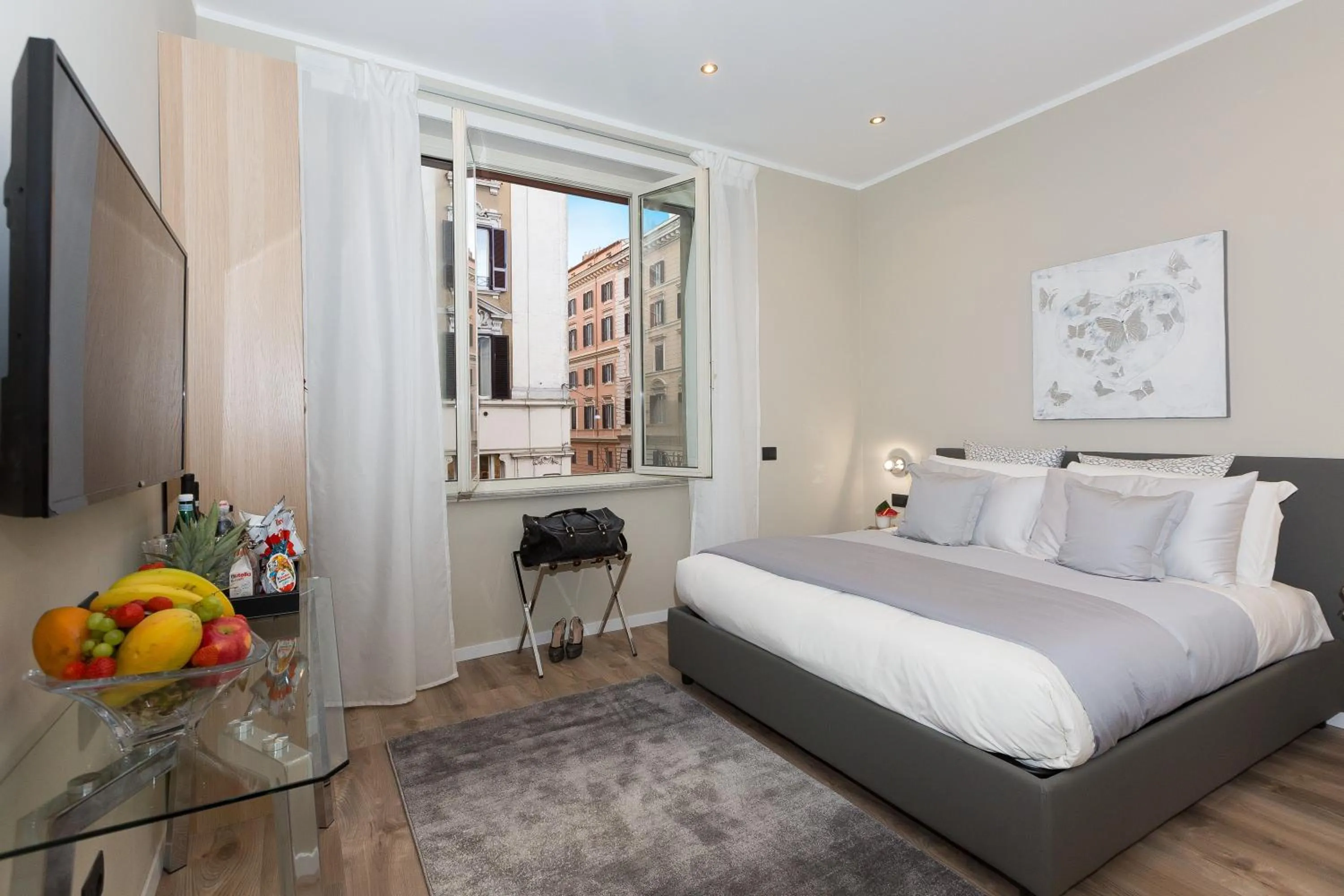 Bedroom, Bed in 126 Gracchi Suites