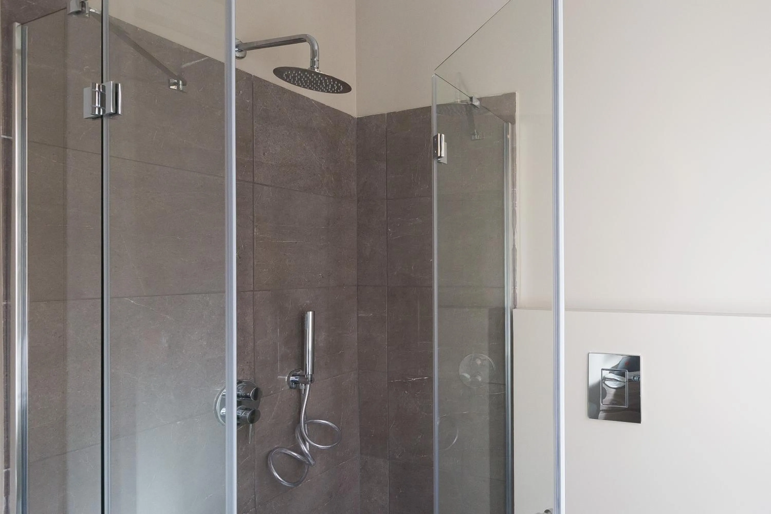 Bathroom in 126 Gracchi Suites