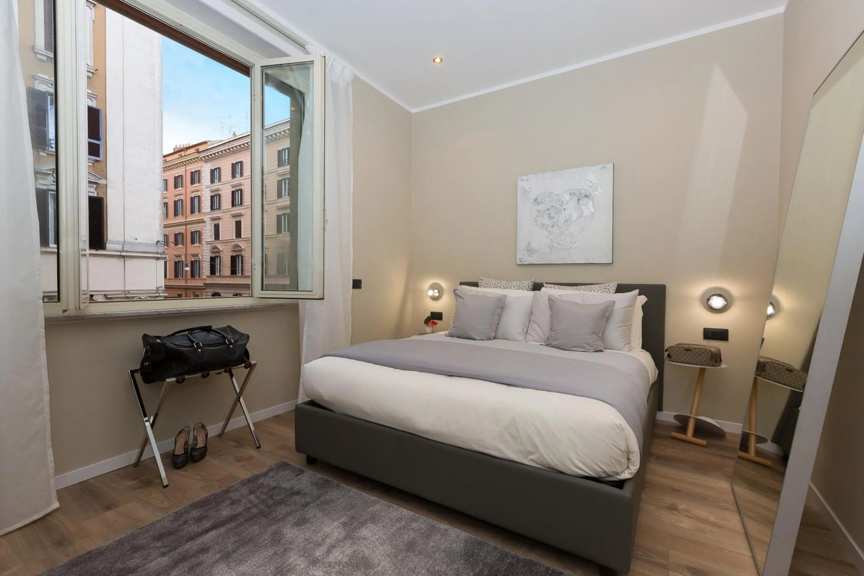 Bedroom, Bed in 126 Gracchi Suites