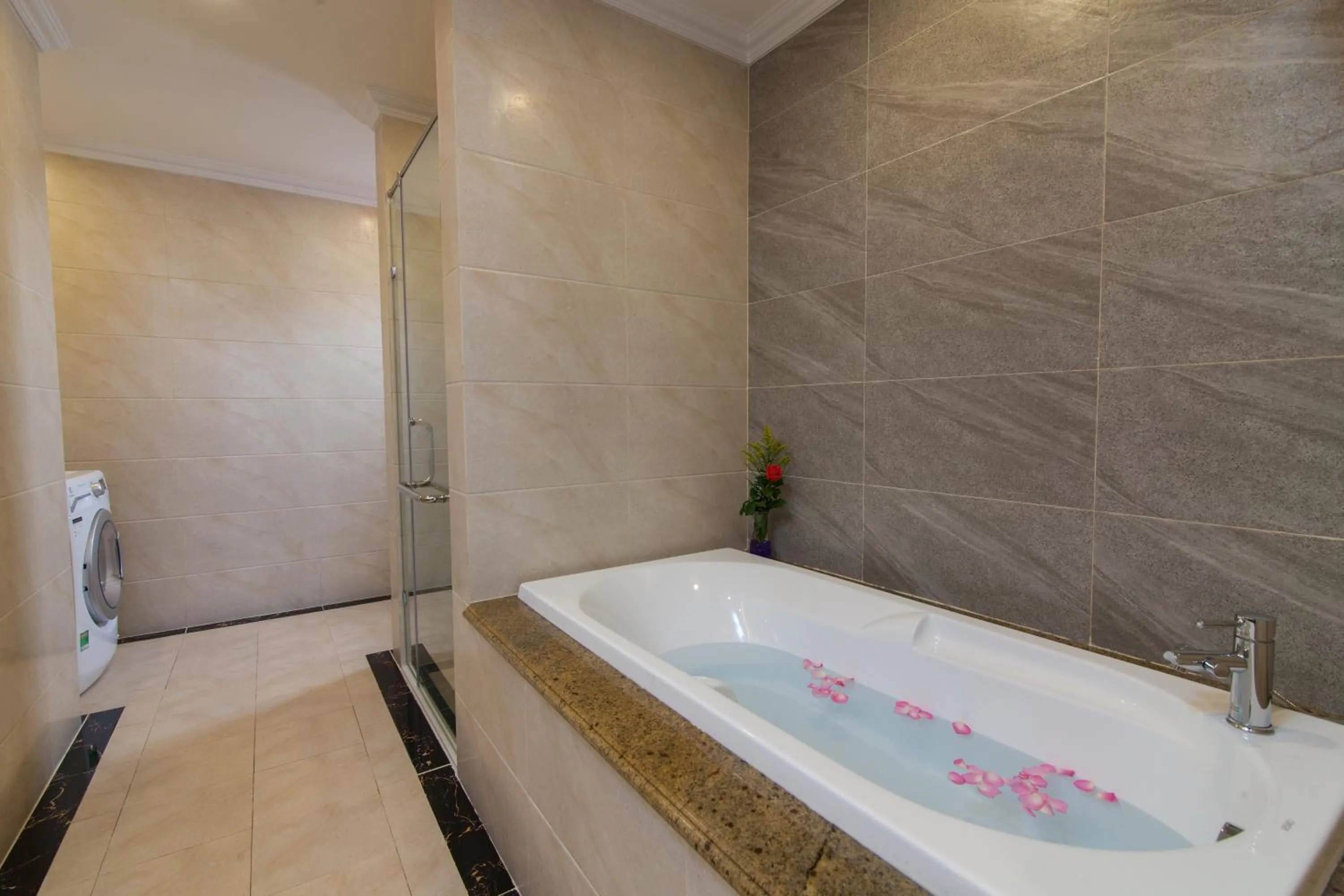 Toilet in Hanoi Central Hotel & Residences