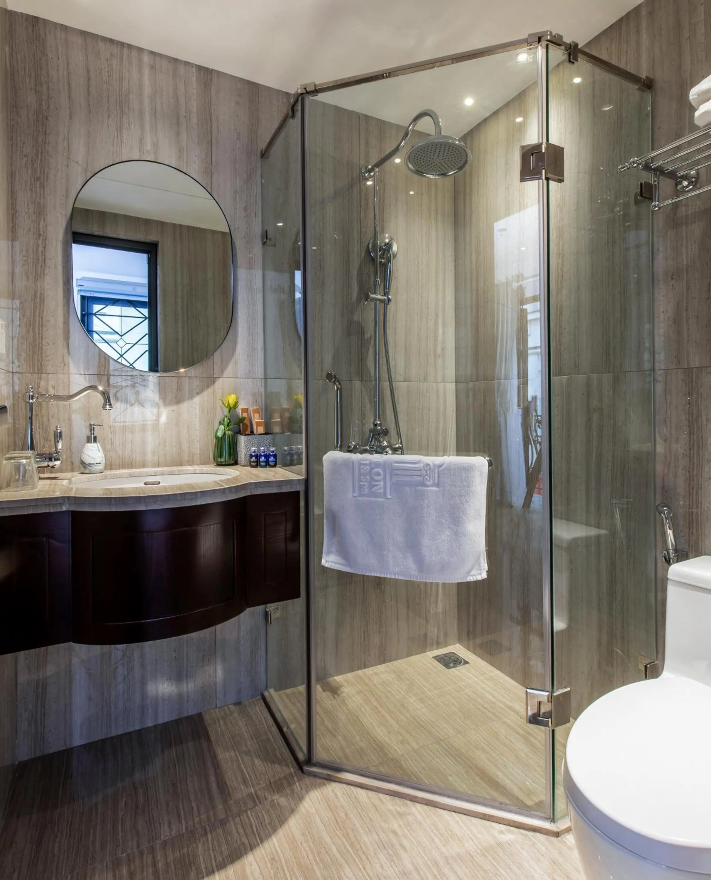 Shower in Hanoi Central Hotel & Residences