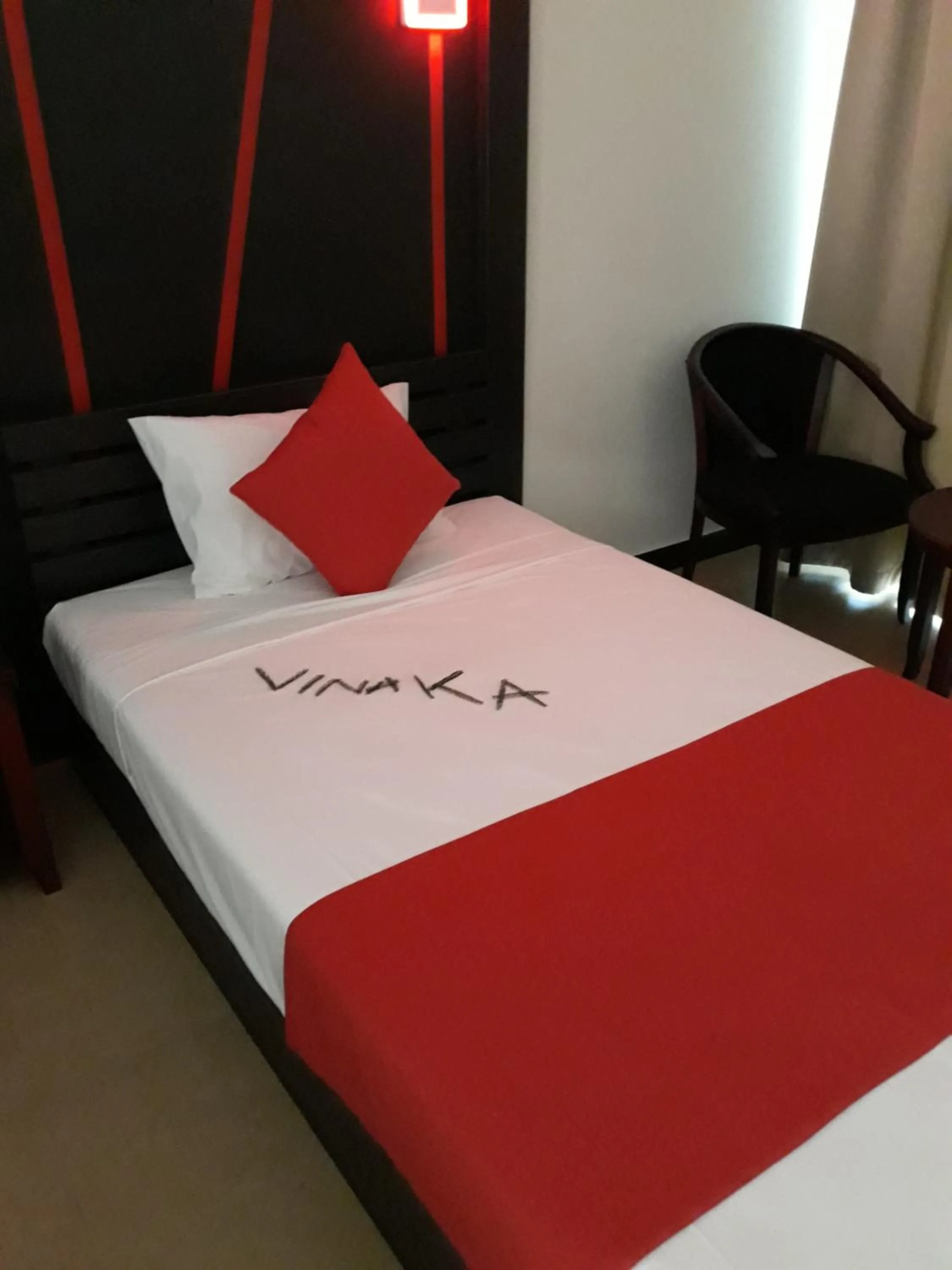 Bed in Nasau Resort & Villas