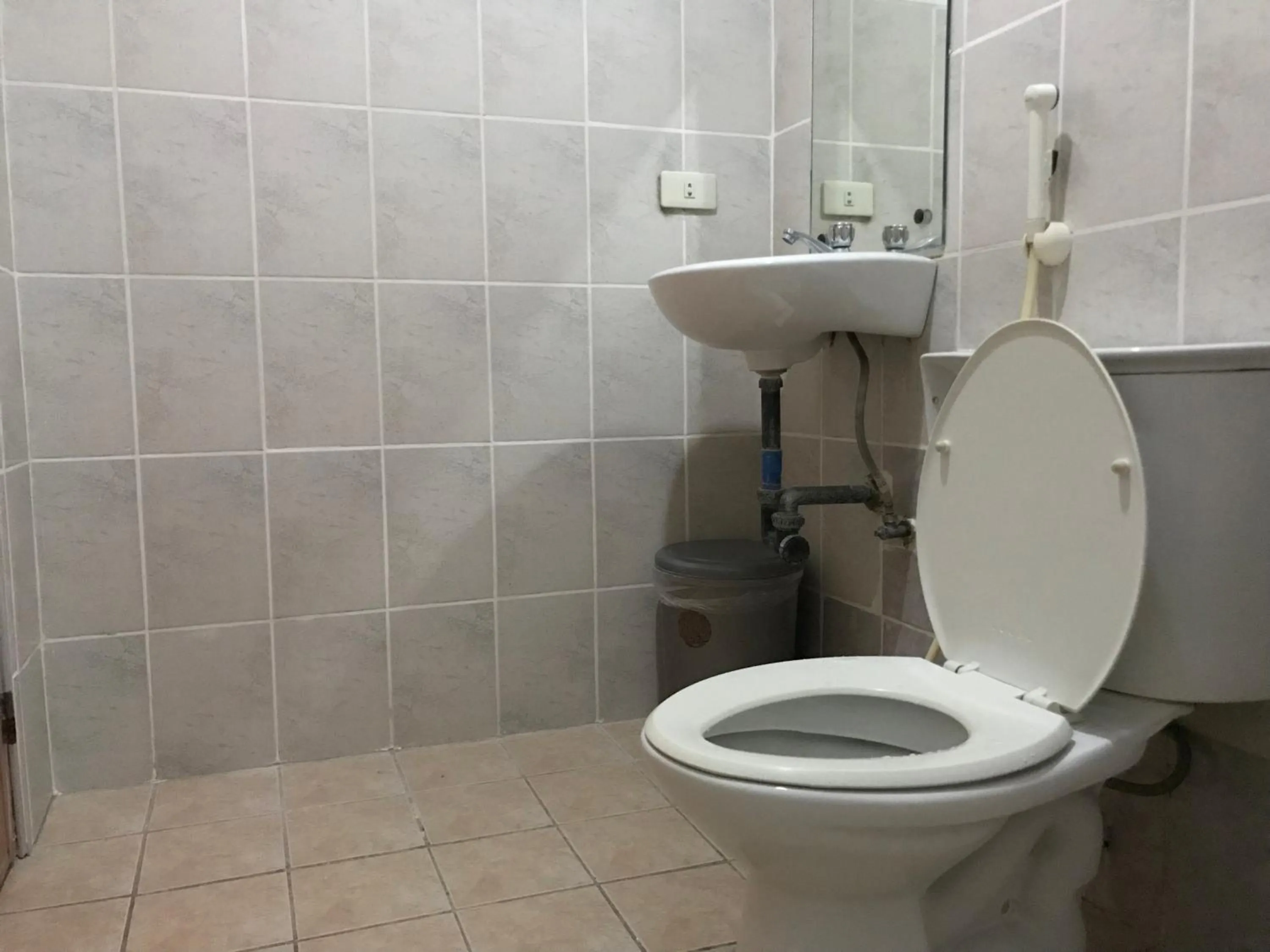 Double Diamond Inn Guest House