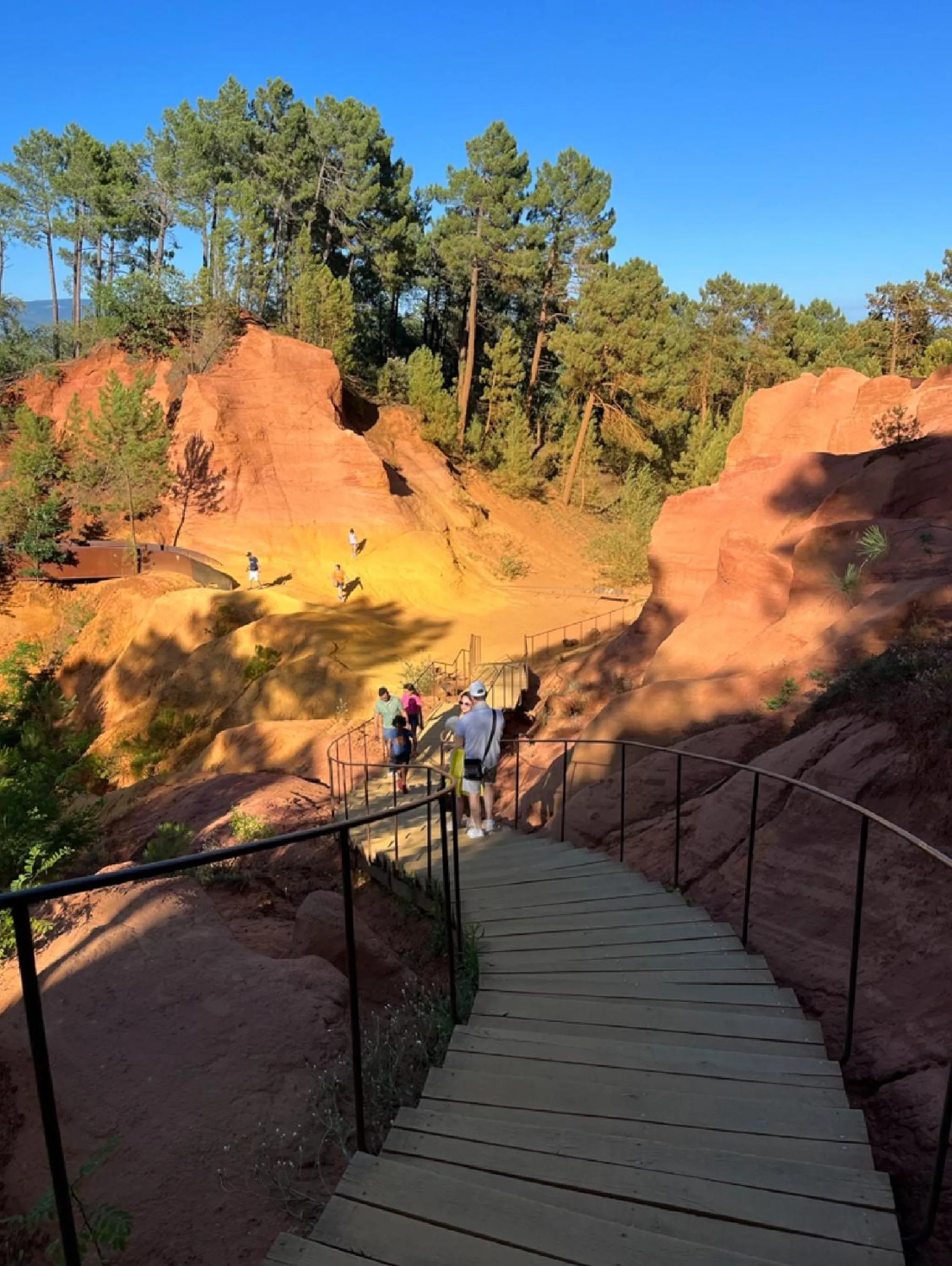 Natural landscape in Les Sables d'Ocre & SPA