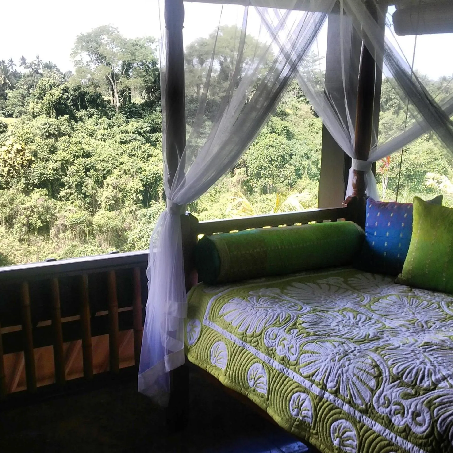 Bed in Sunrise Villa Ubud