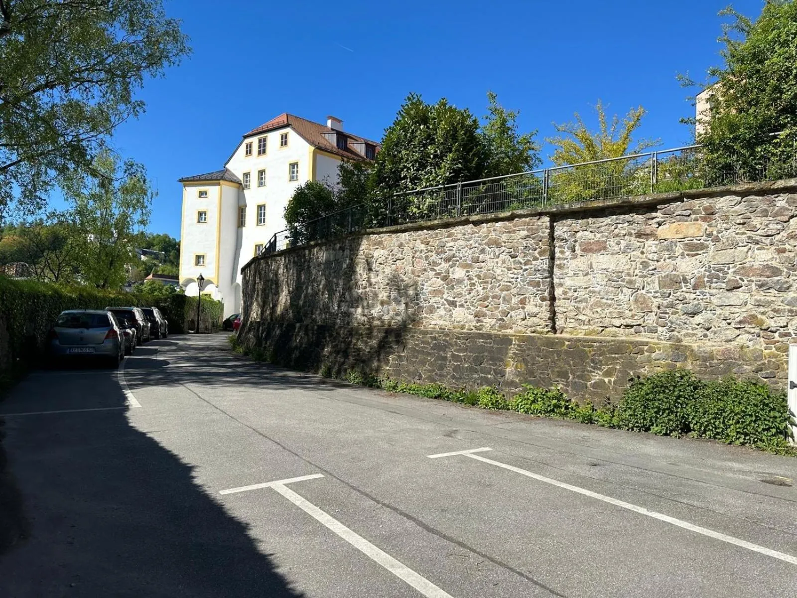 Parking in Schloß Ort