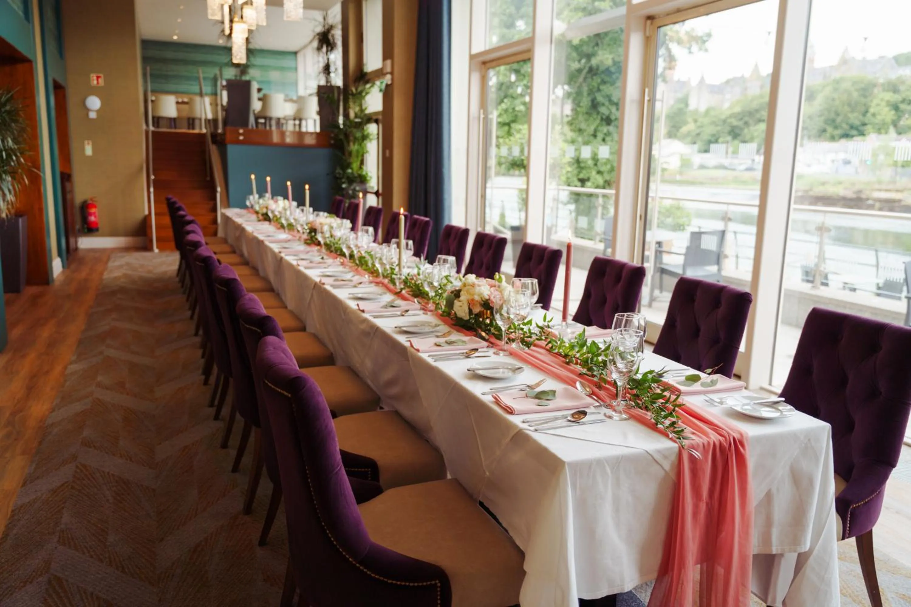 Restaurant/places to eat in The Kingsley Hotel