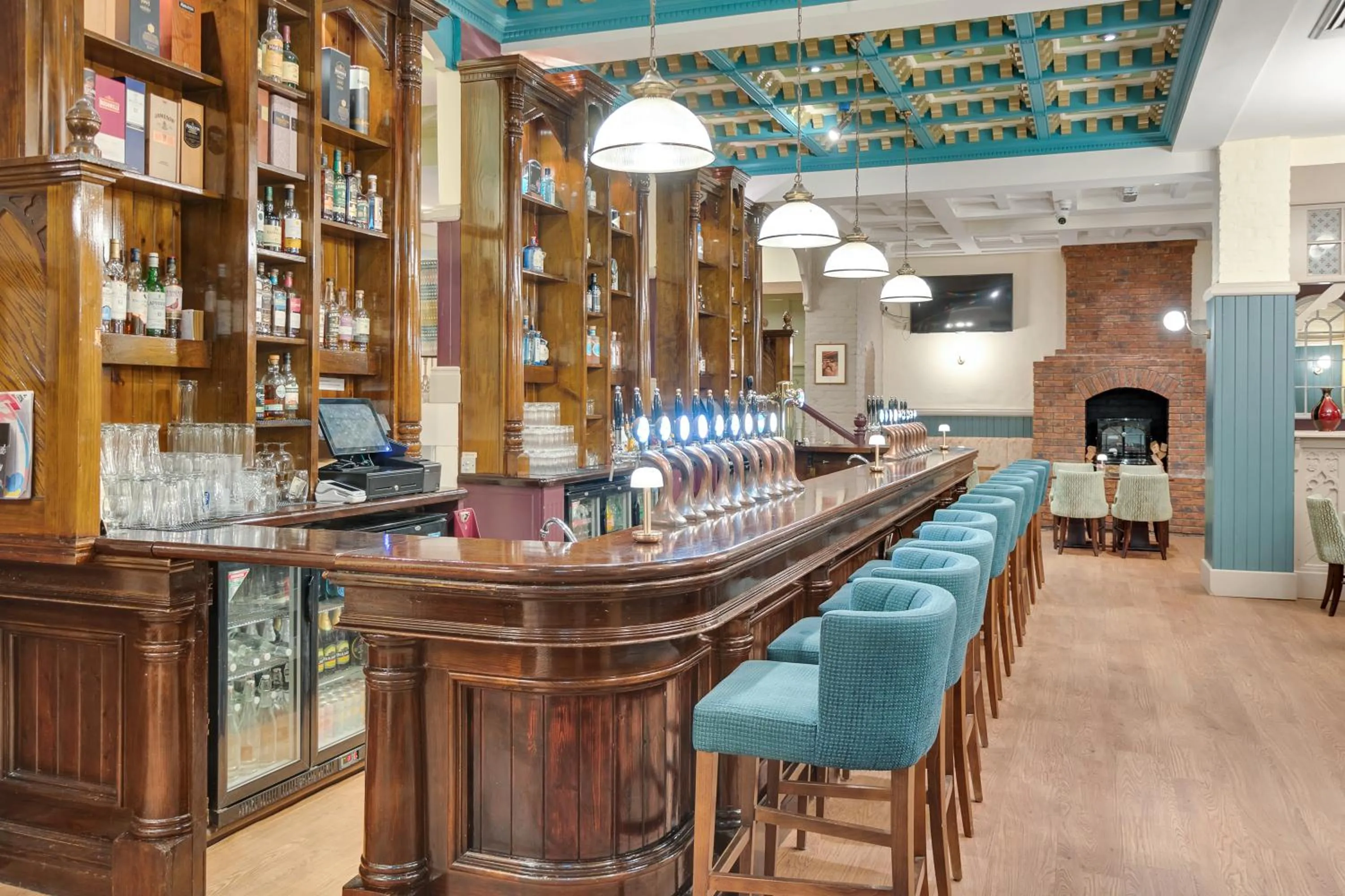 Lounge or bar in The Kingsley Hotel