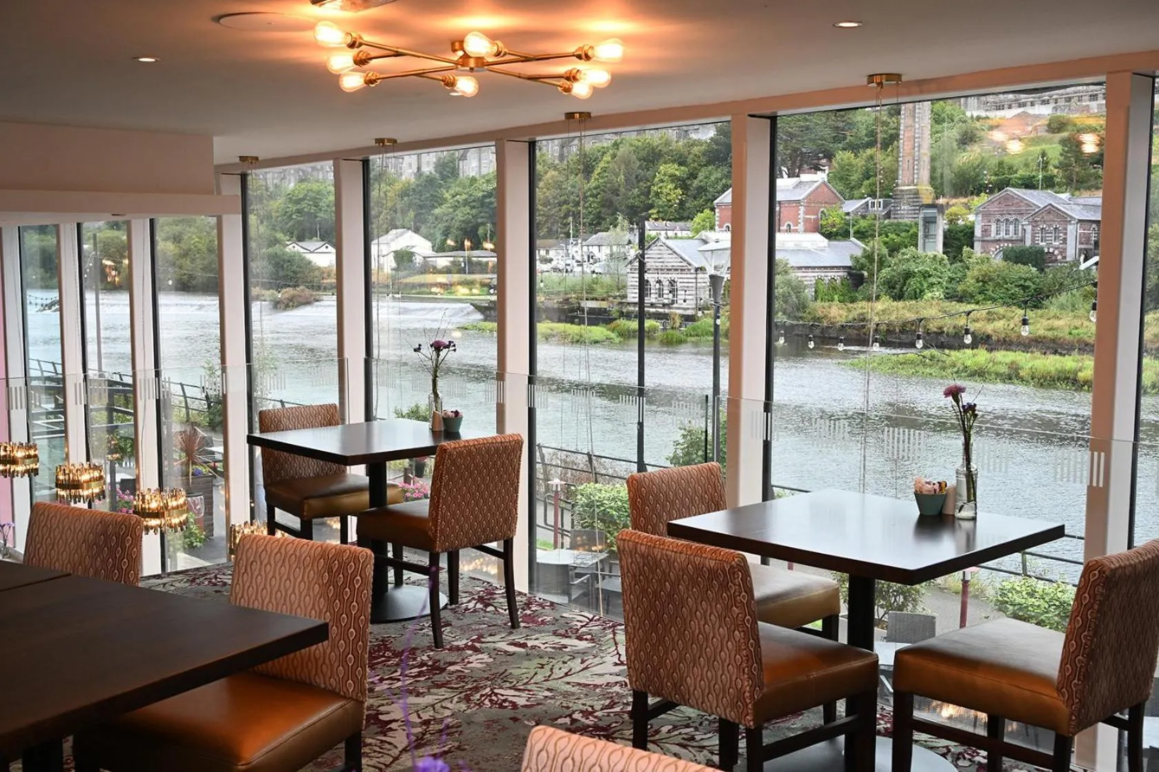 Restaurant/places to eat in The Kingsley Hotel
