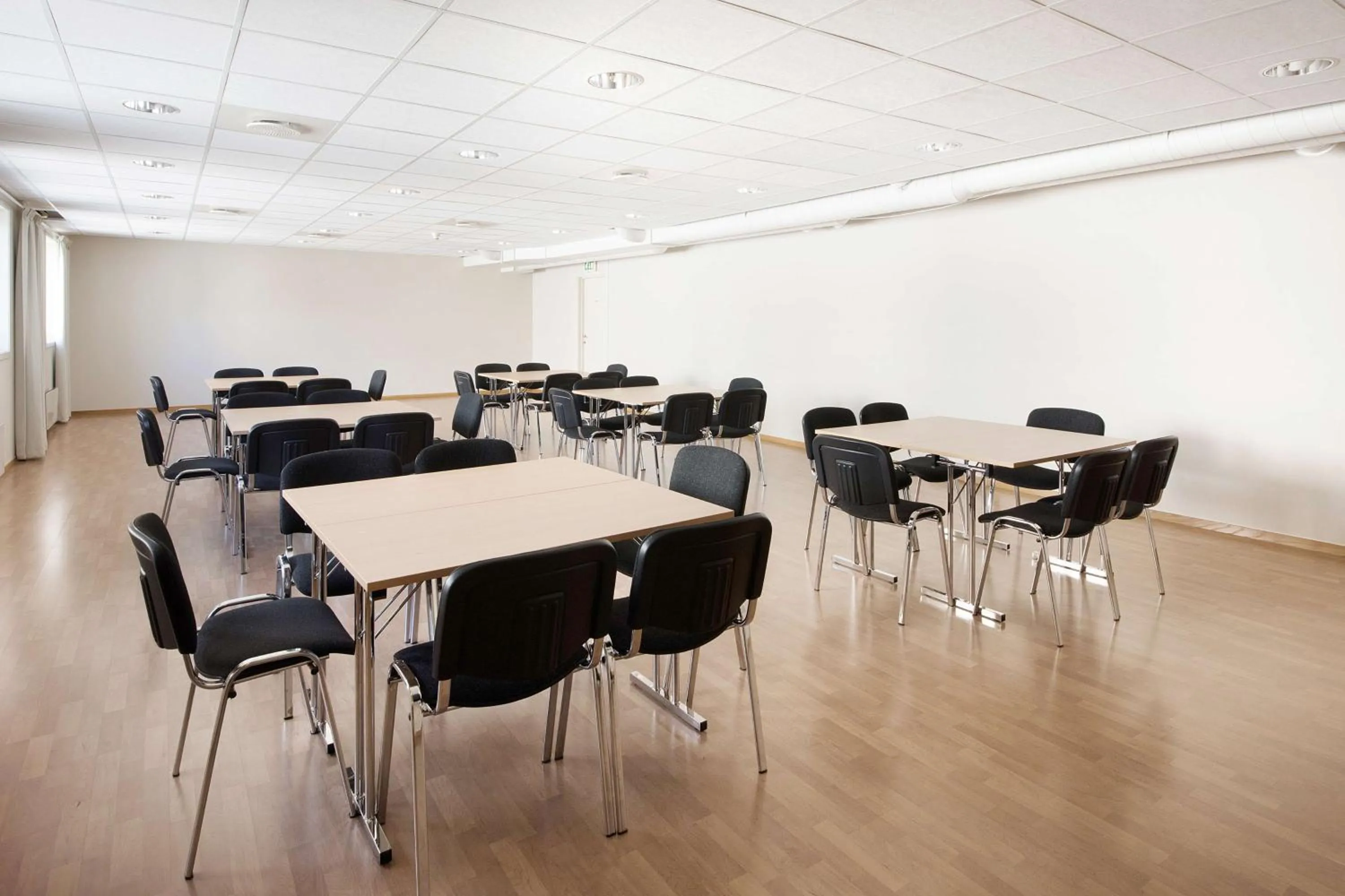 Meeting/conference room in Scandic Hønefoss