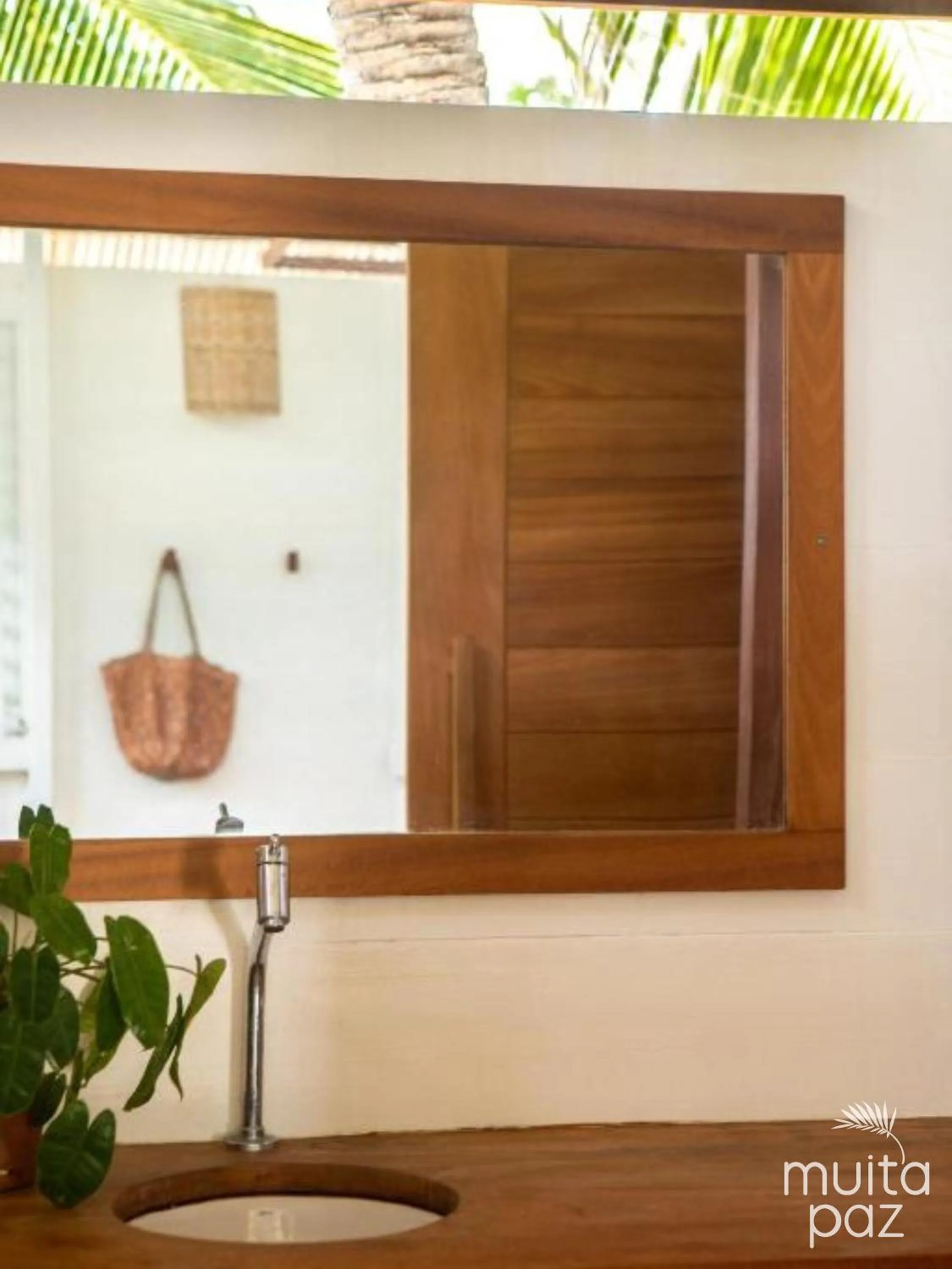 Bathroom in Muita Paz