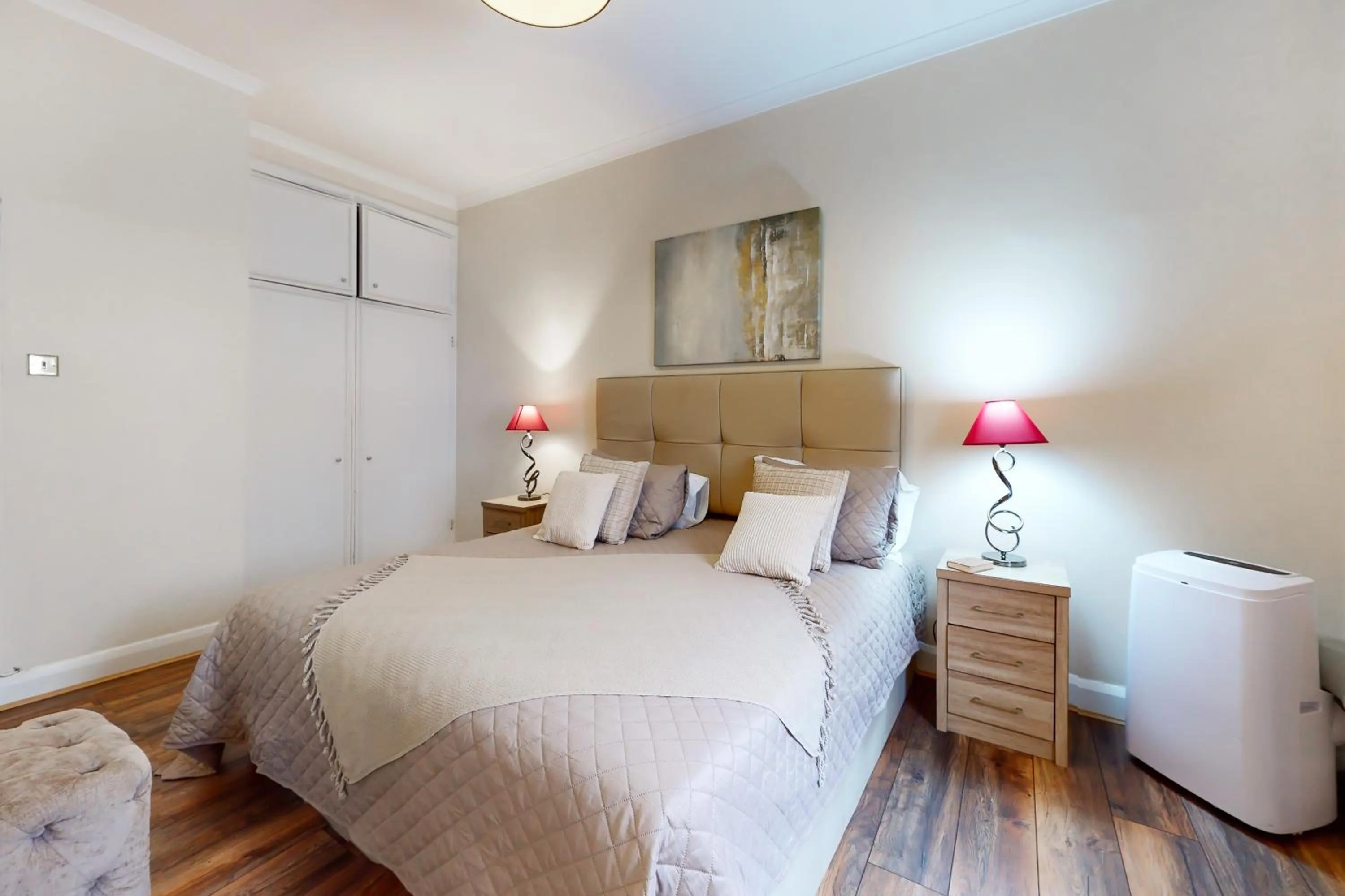 Bed in Park Lane Apartments/Shaw House