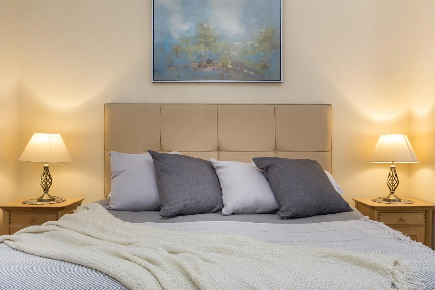 Bed in Park Lane Apartments/Shaw House