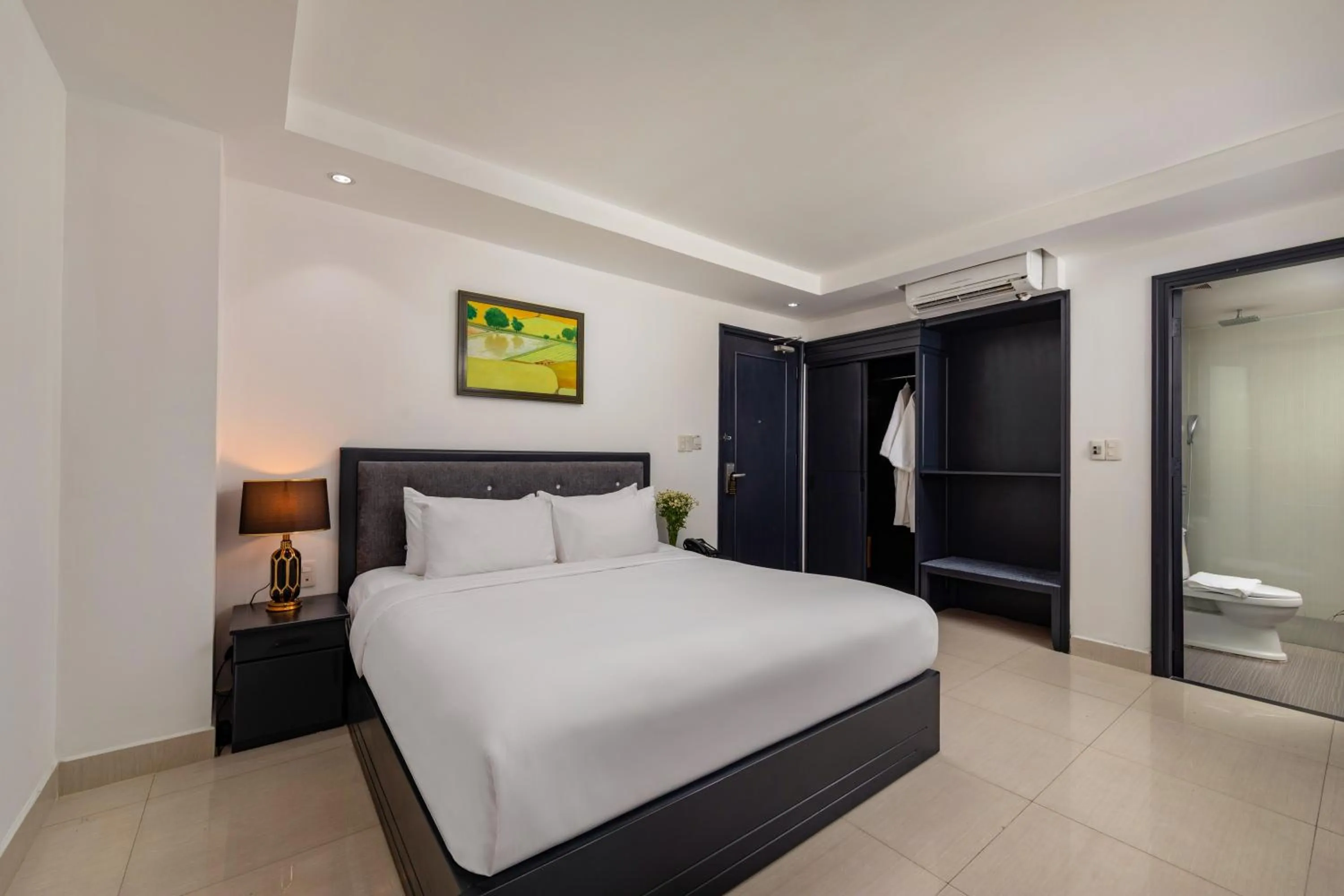 Bedroom, Bed in Kay Han Riverfront Hotel Da Nang