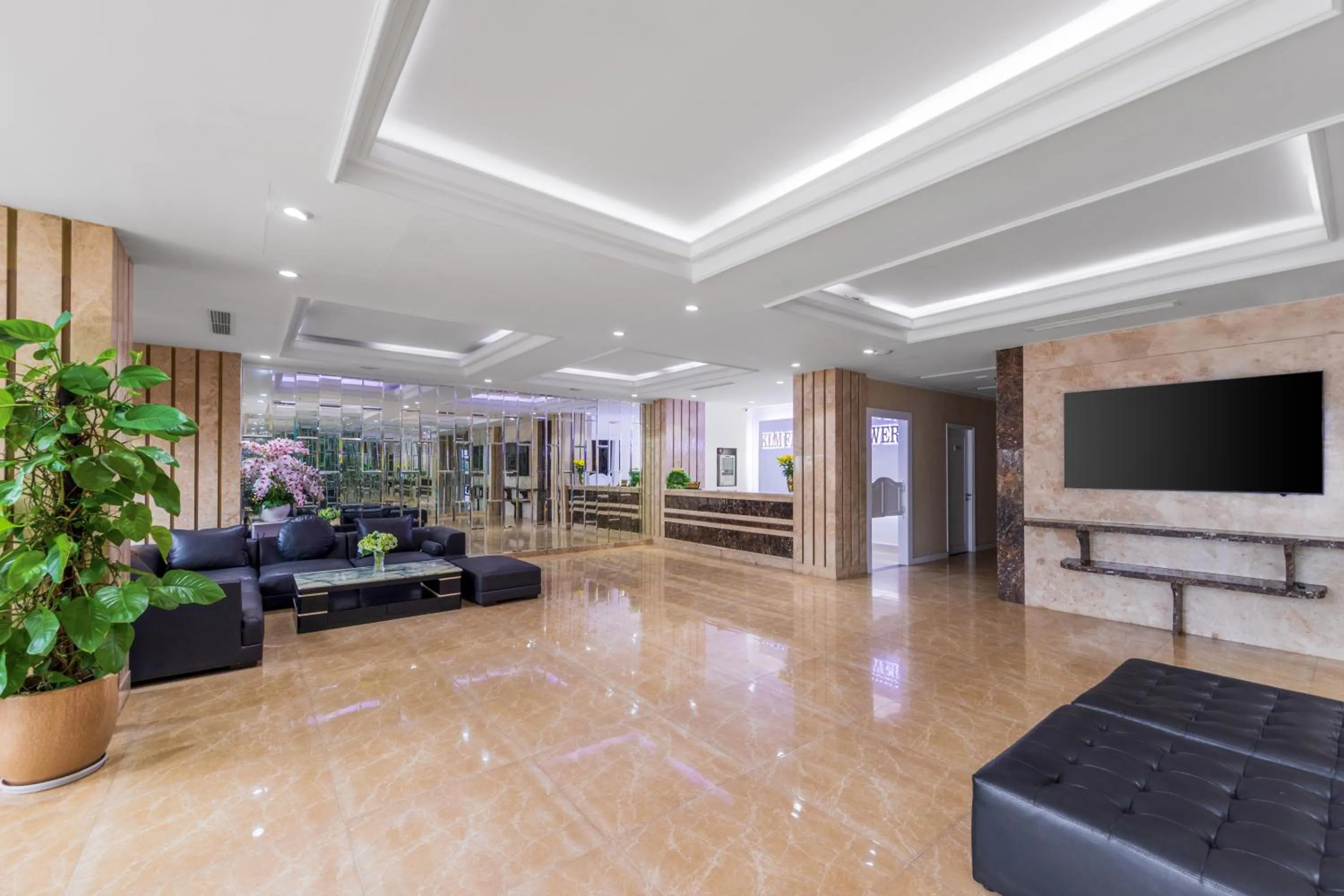 Lobby or reception in Kay Han Riverfront Hotel Da Nang