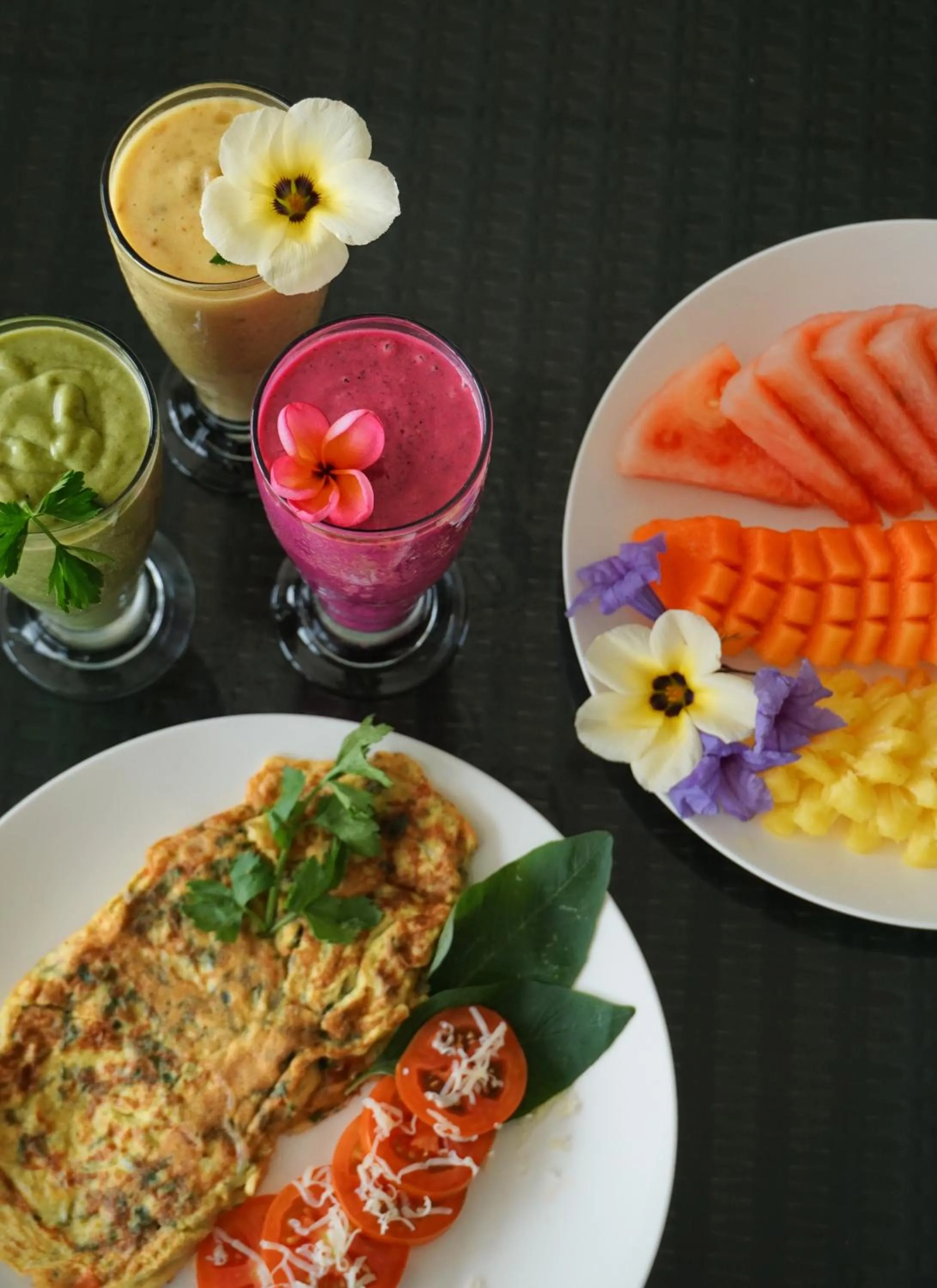 Food and drinks in Villa Atas Pelangi