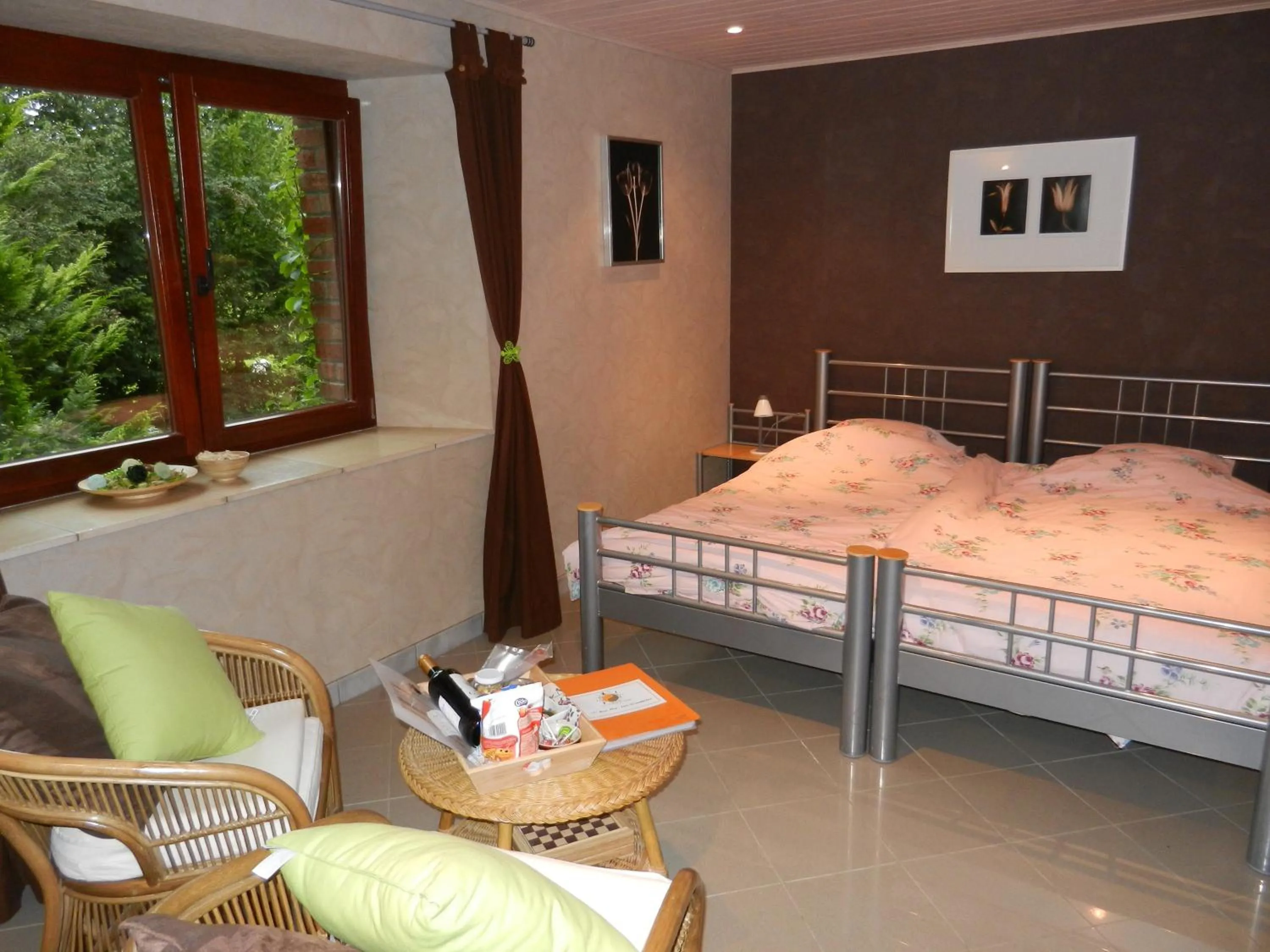 Bedroom, Bed in B&B Le 'Ti 'Bou de Refuge