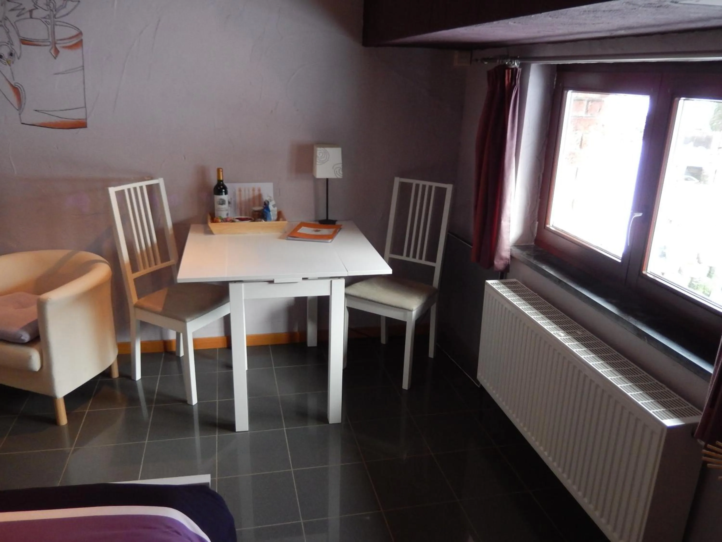 Dining area in B&B Le 'Ti 'Bou de Refuge