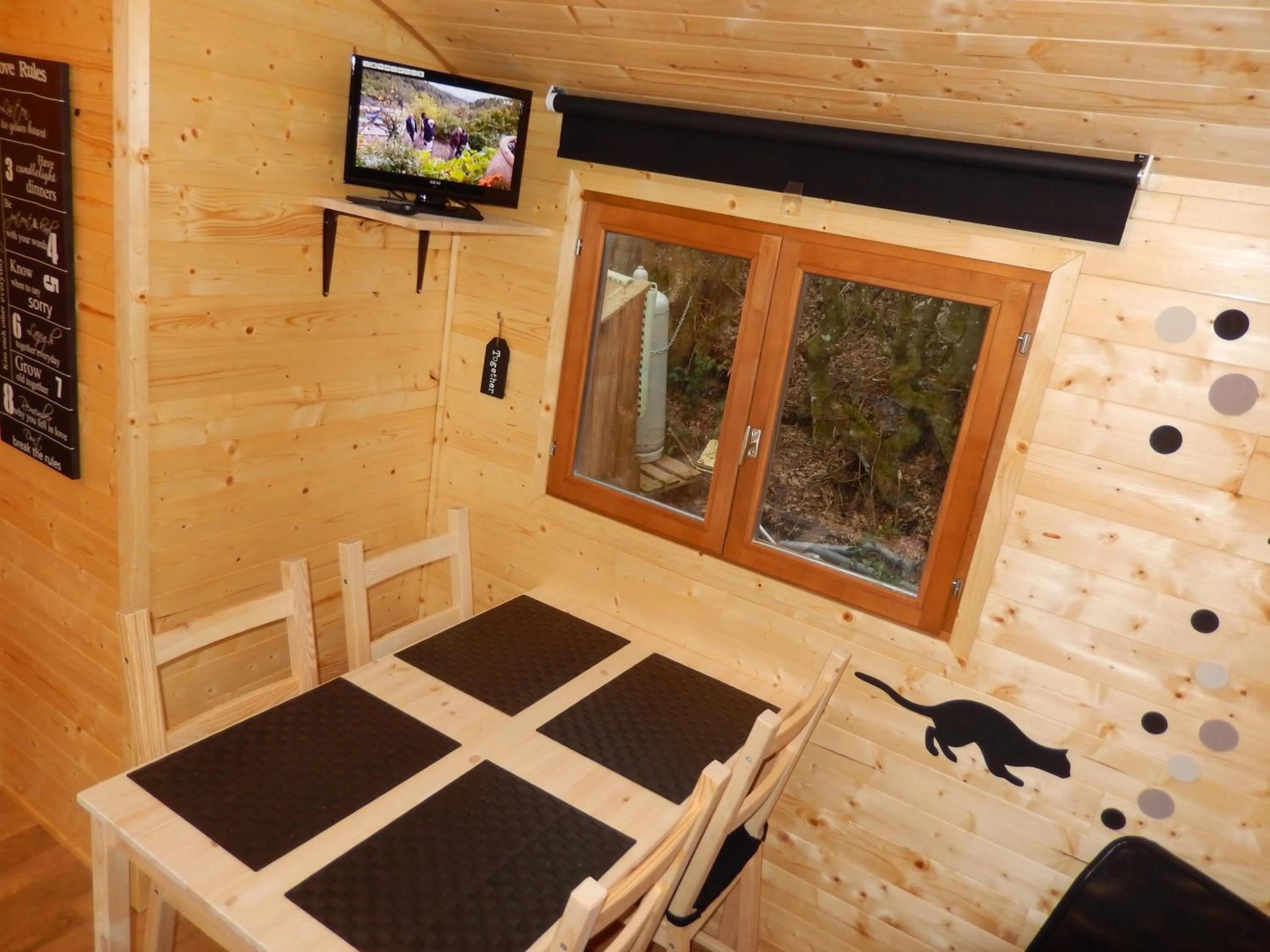 Dining area in B&B Le 'Ti 'Bou de Refuge