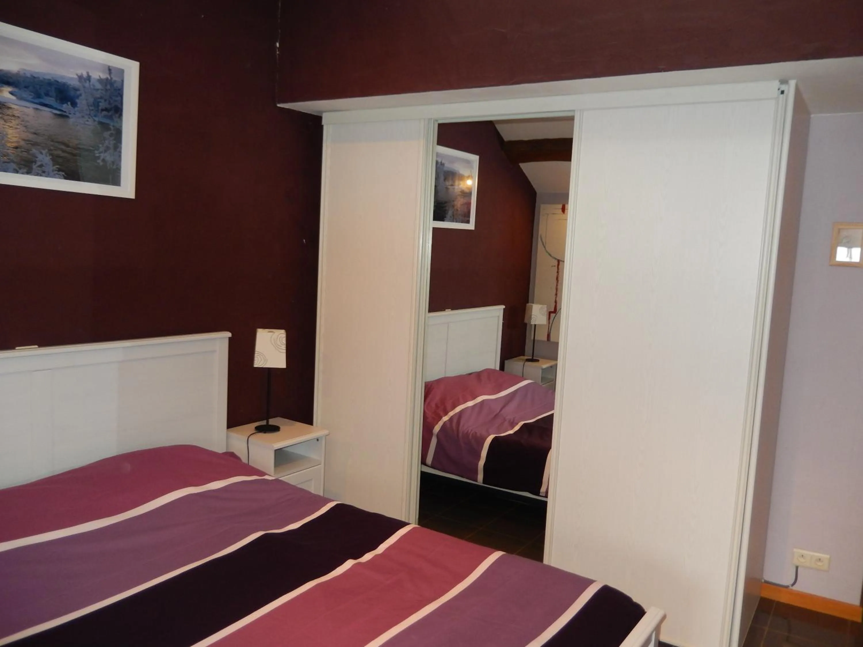 Photo of the whole room, Bed in B&B Le 'Ti 'Bou de Refuge