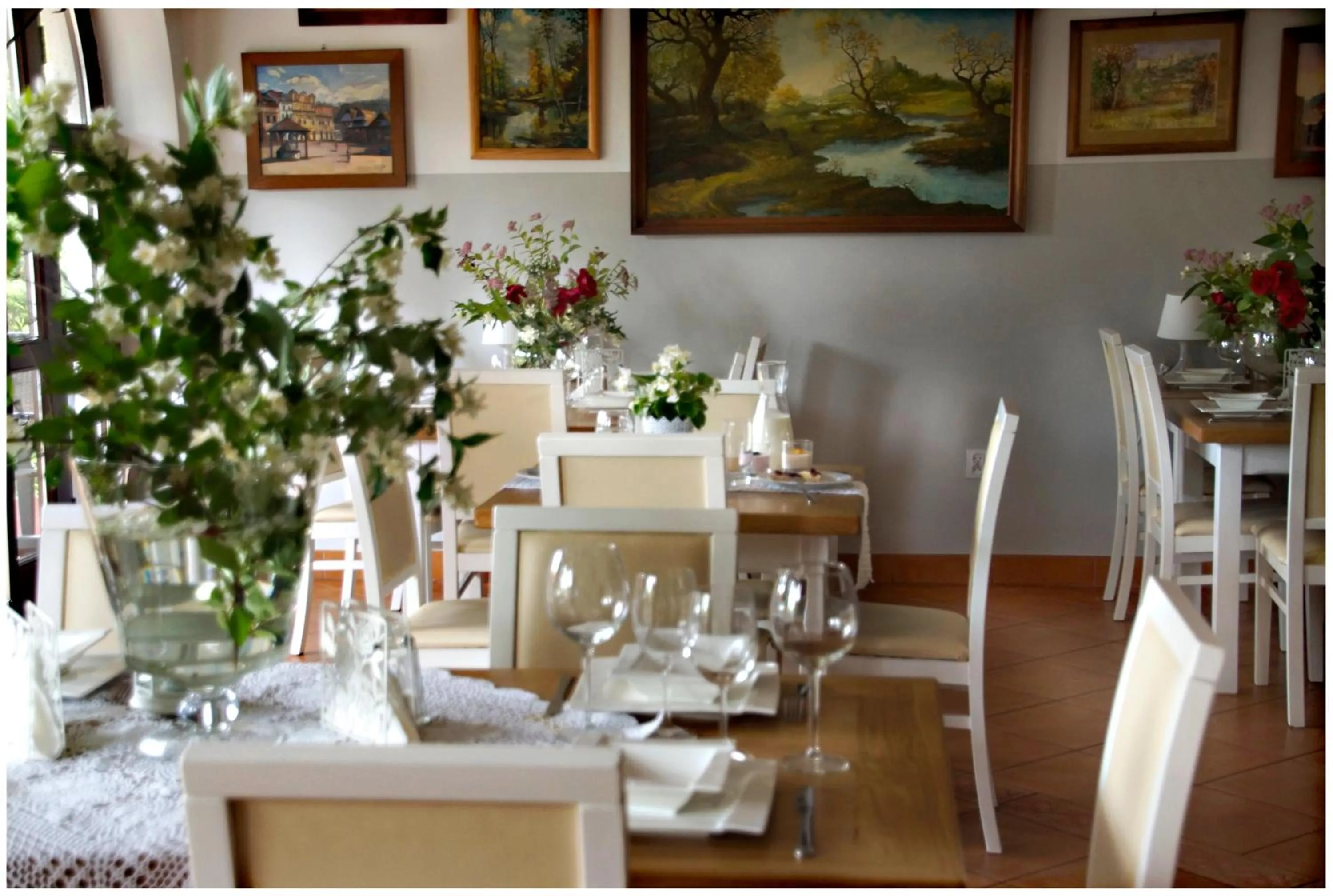 Restaurant/places to eat in Willa Pod Basztą Restauracja&Wellness