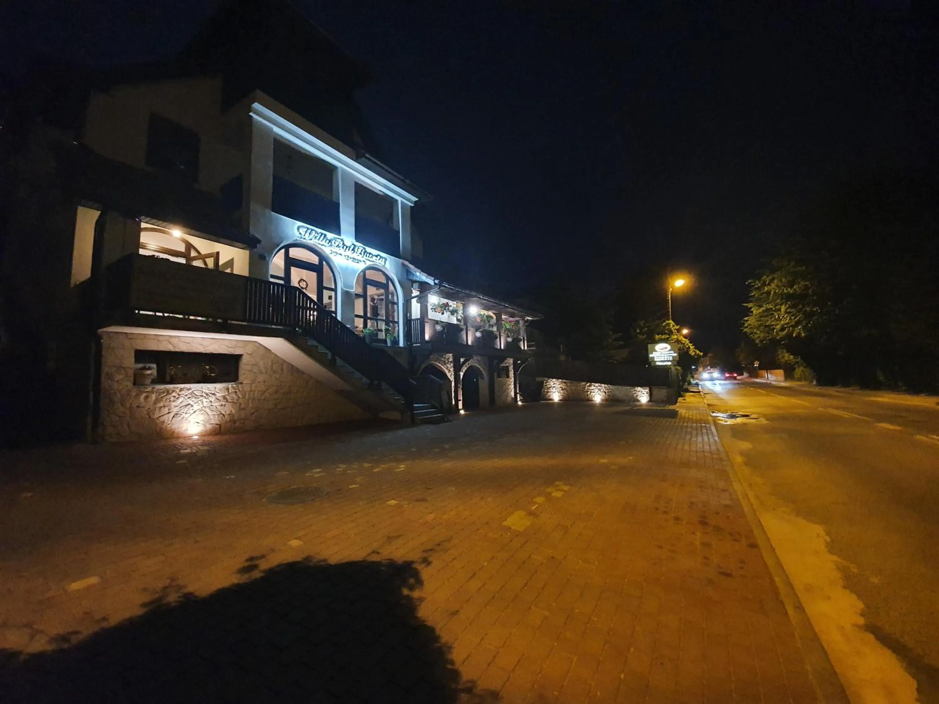 Facade/entrance in Willa Pod Basztą Restauracja&Wellness