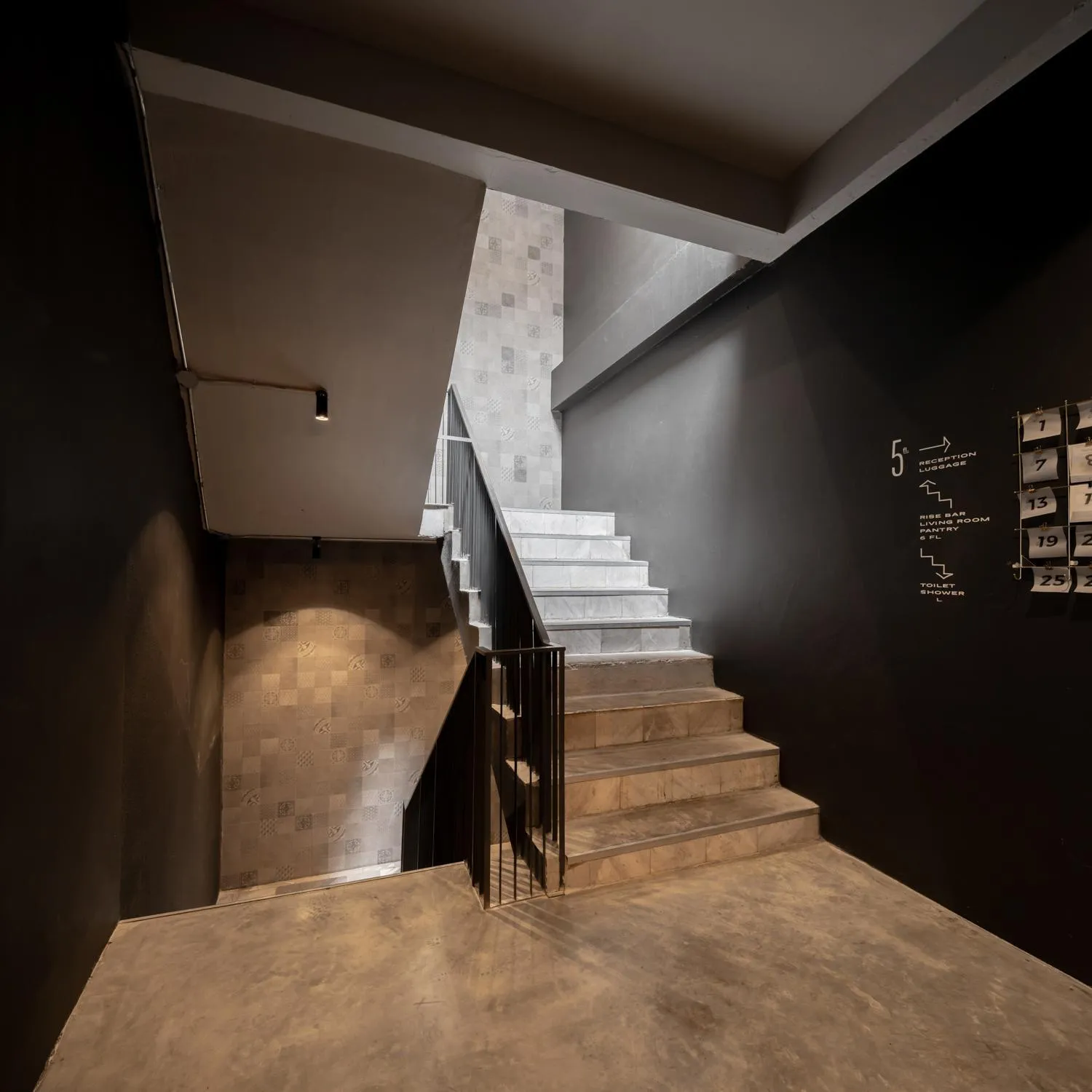 Area and facilities in Luk Hostel