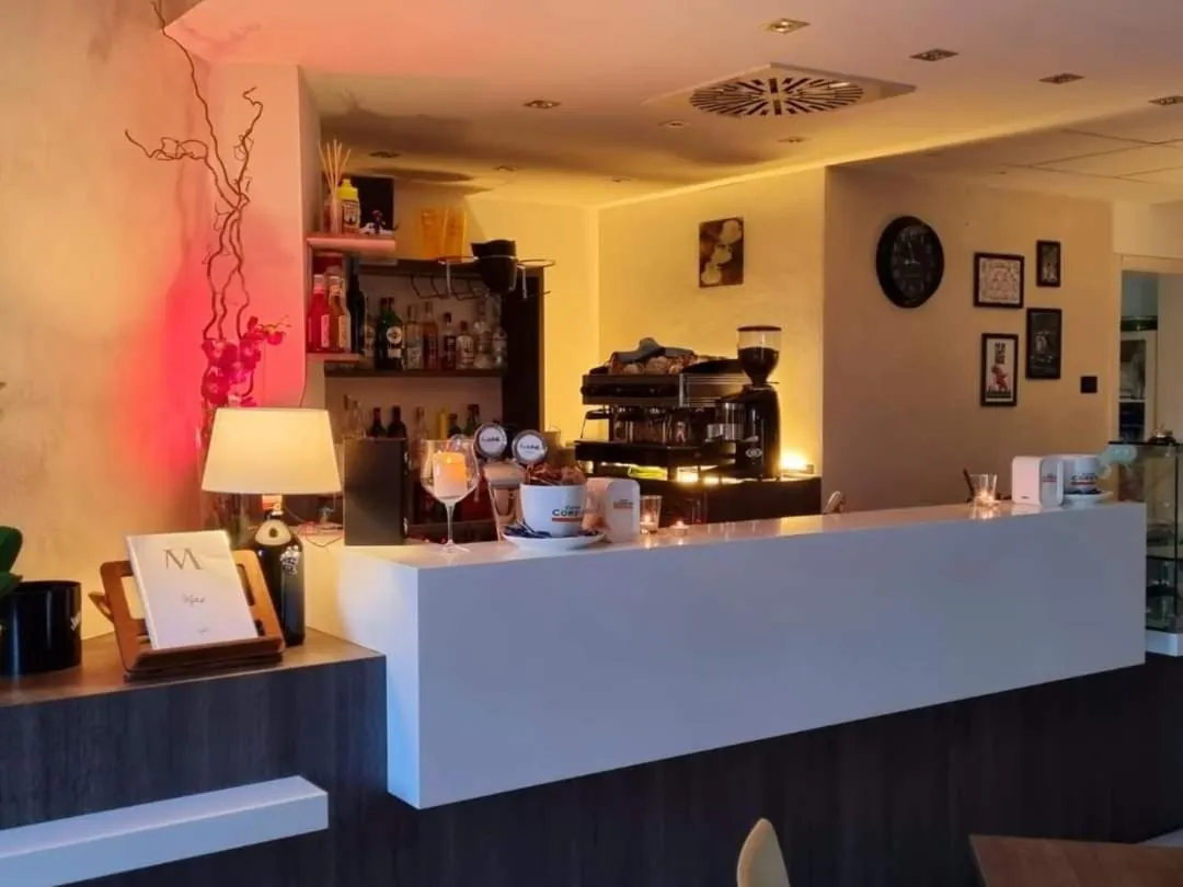 Lounge or bar in Chianti Village Morrocco