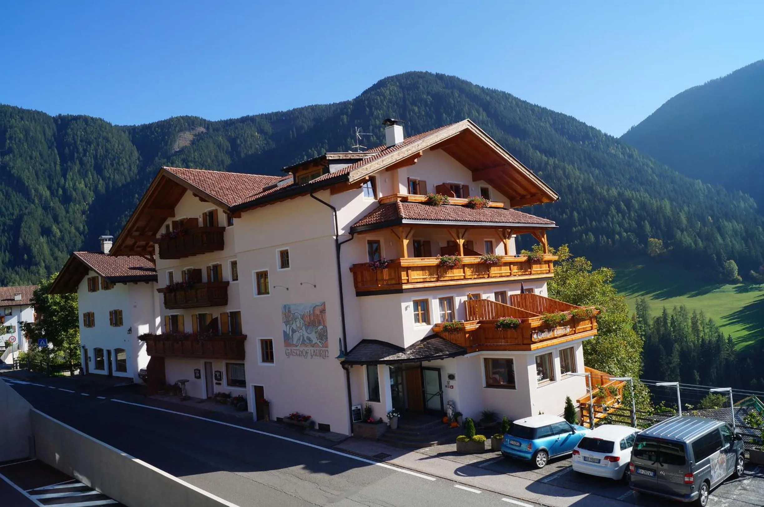 Facade/entrance in Hotel Laurin