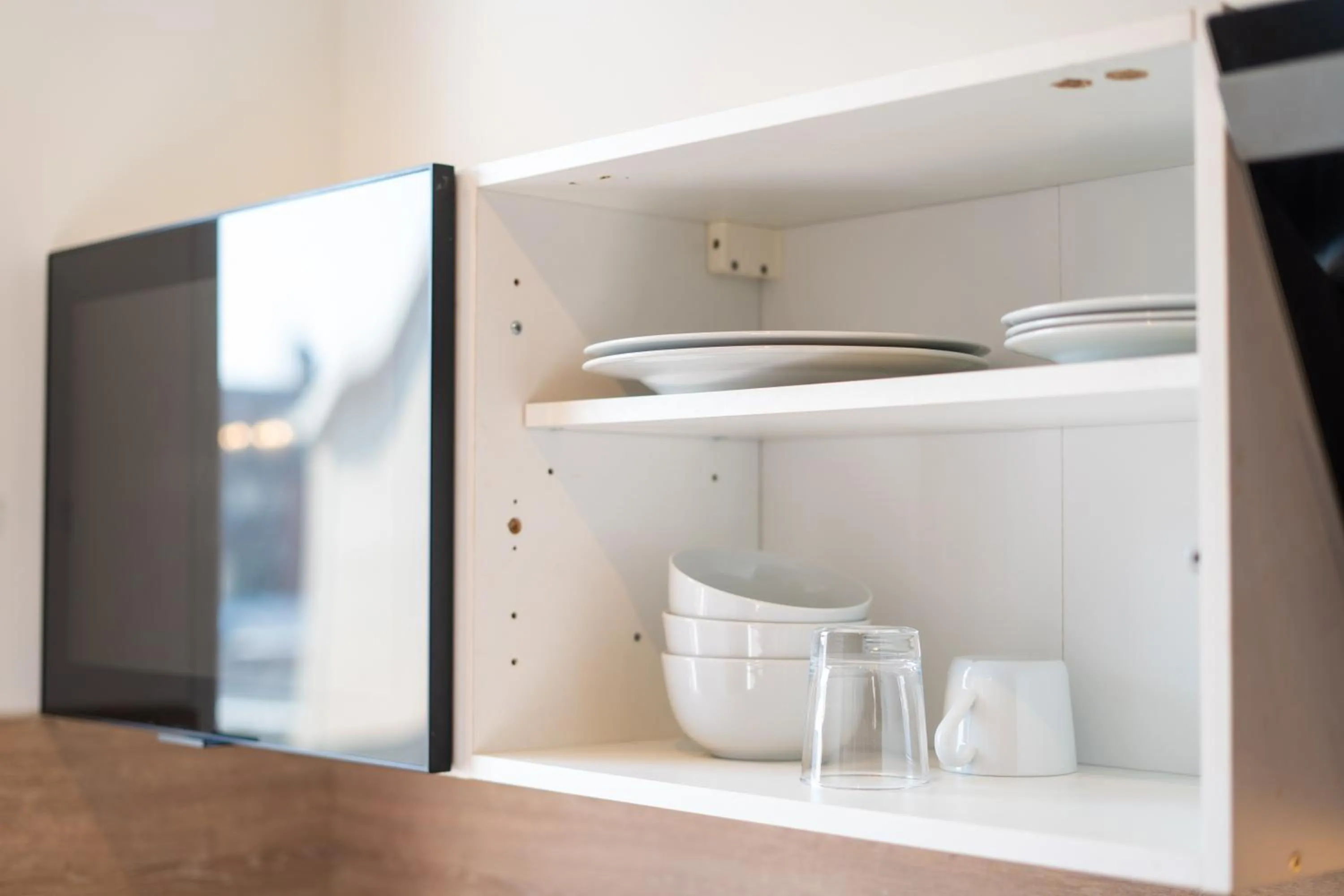 kitchen in Capstay Color Valenciennes & Netflix