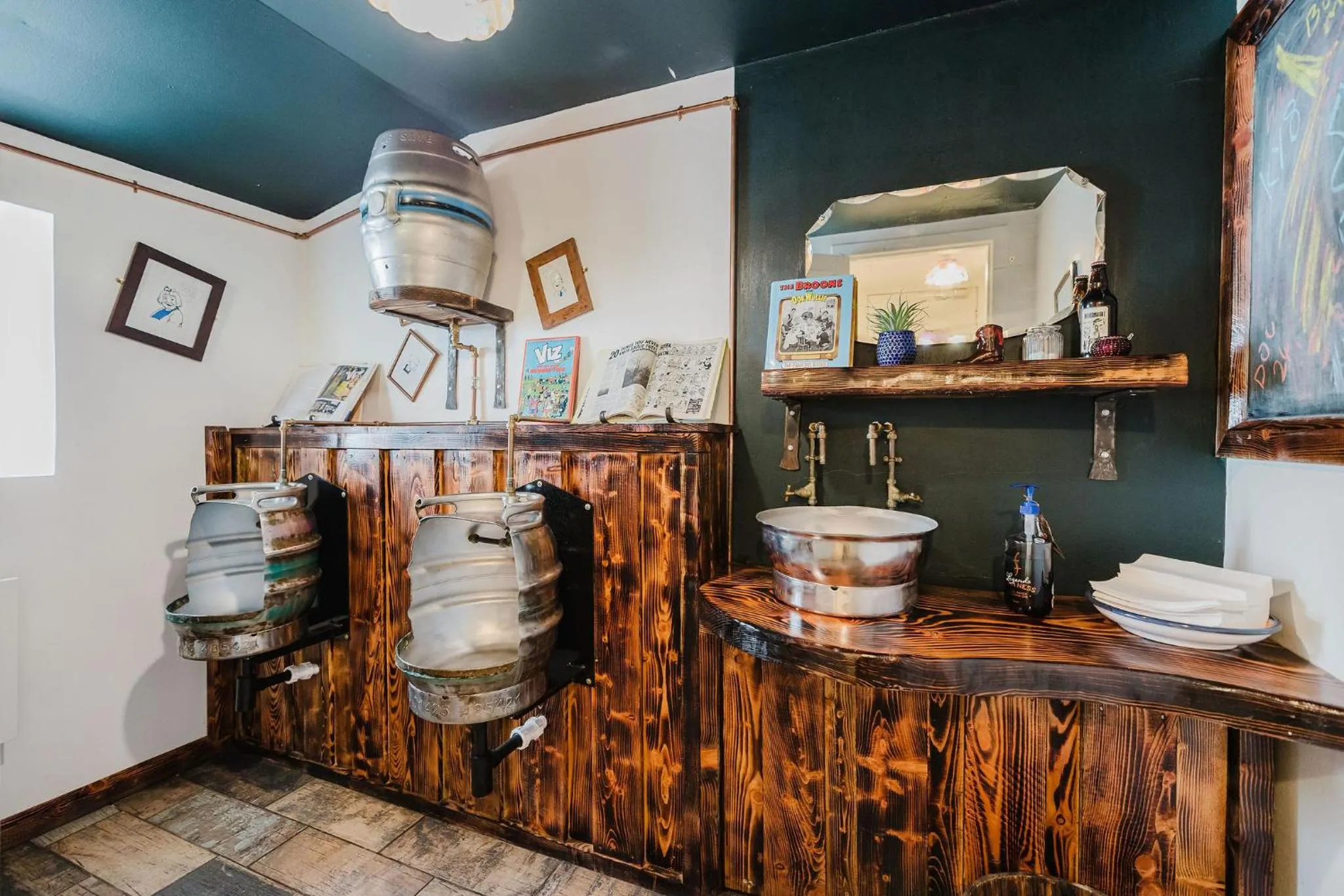 Toilet in Whitebridge Hotel